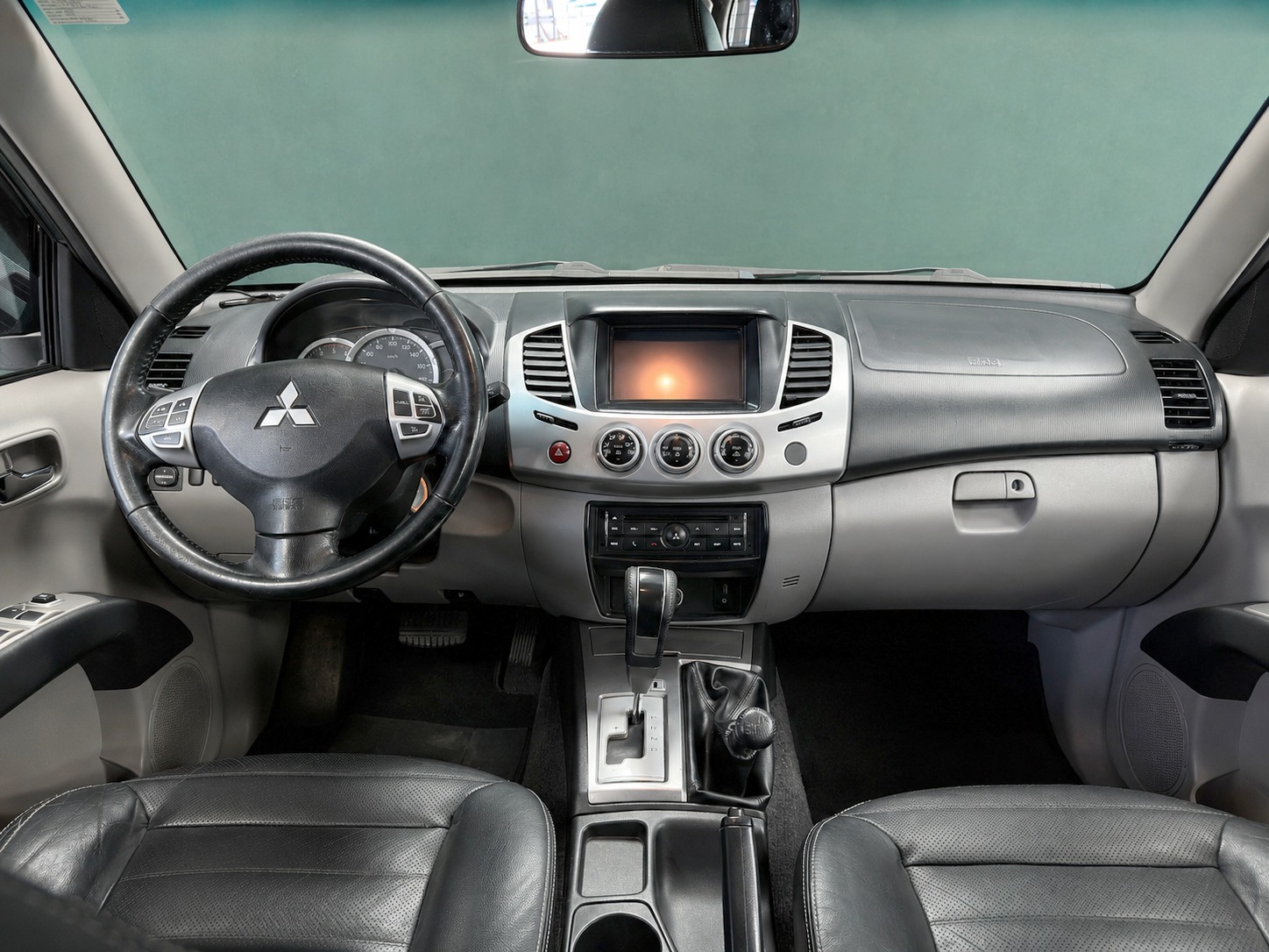 Mitsubishi L200 Triton Triton Hpe 3.2 Cd Tb Int.diesel Automático - foto 5