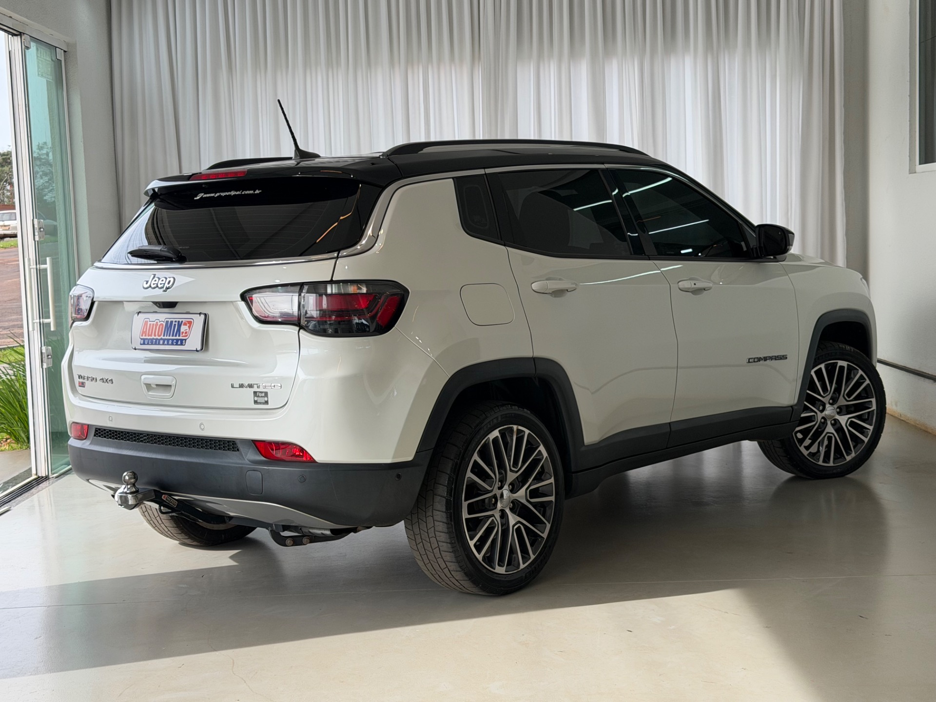 Jeep Compass Limited Td 350 2.0 4X4 Die. Aut. - foto 6