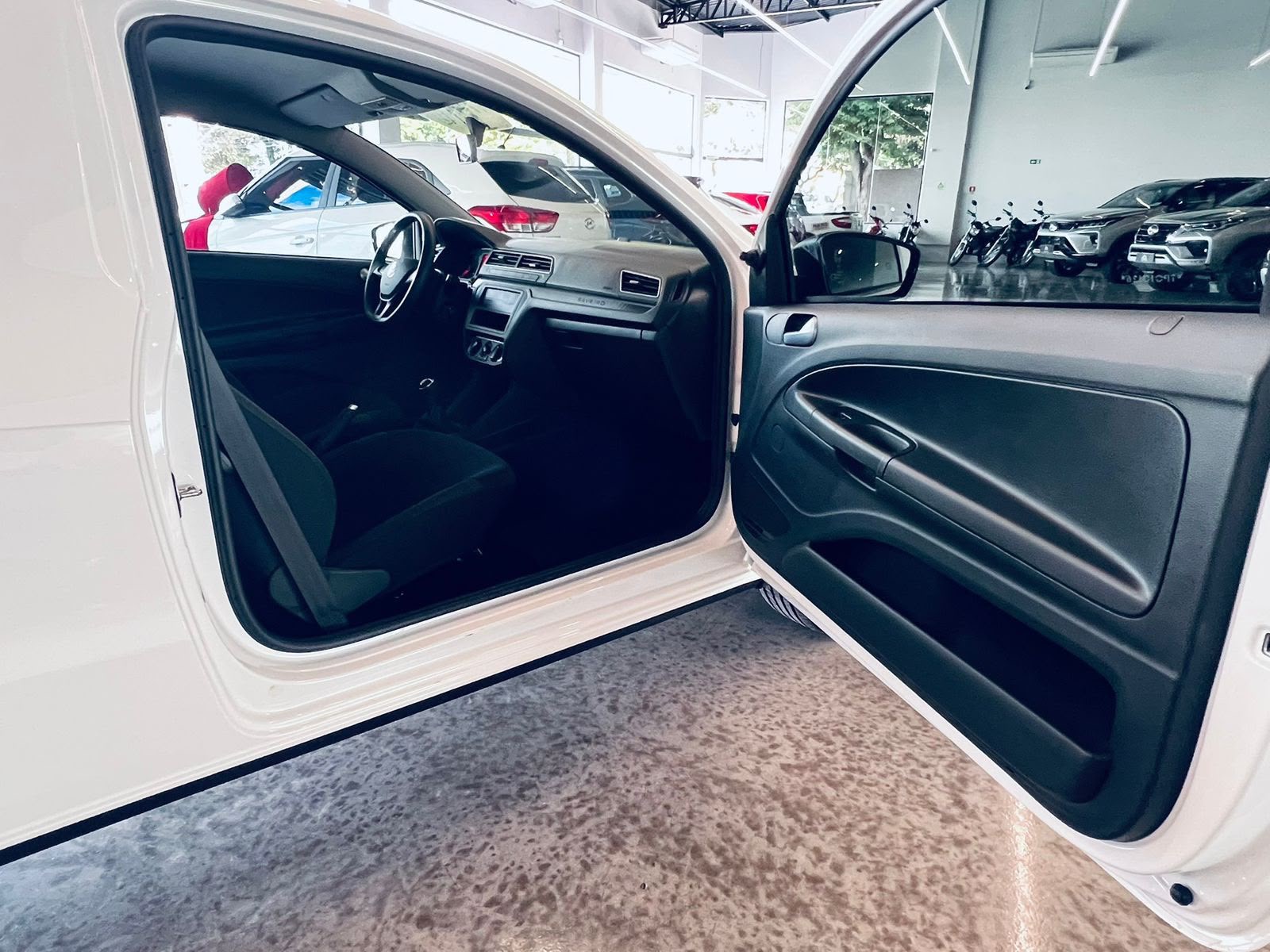 Volkswagen Saveiro Robust 1.6 Total Flex 16V - foto 9