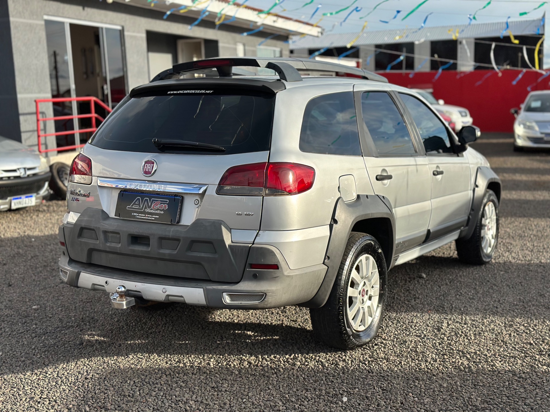 Fiat Palio Weekend Adventure Locker 1.8 Flex - foto 6