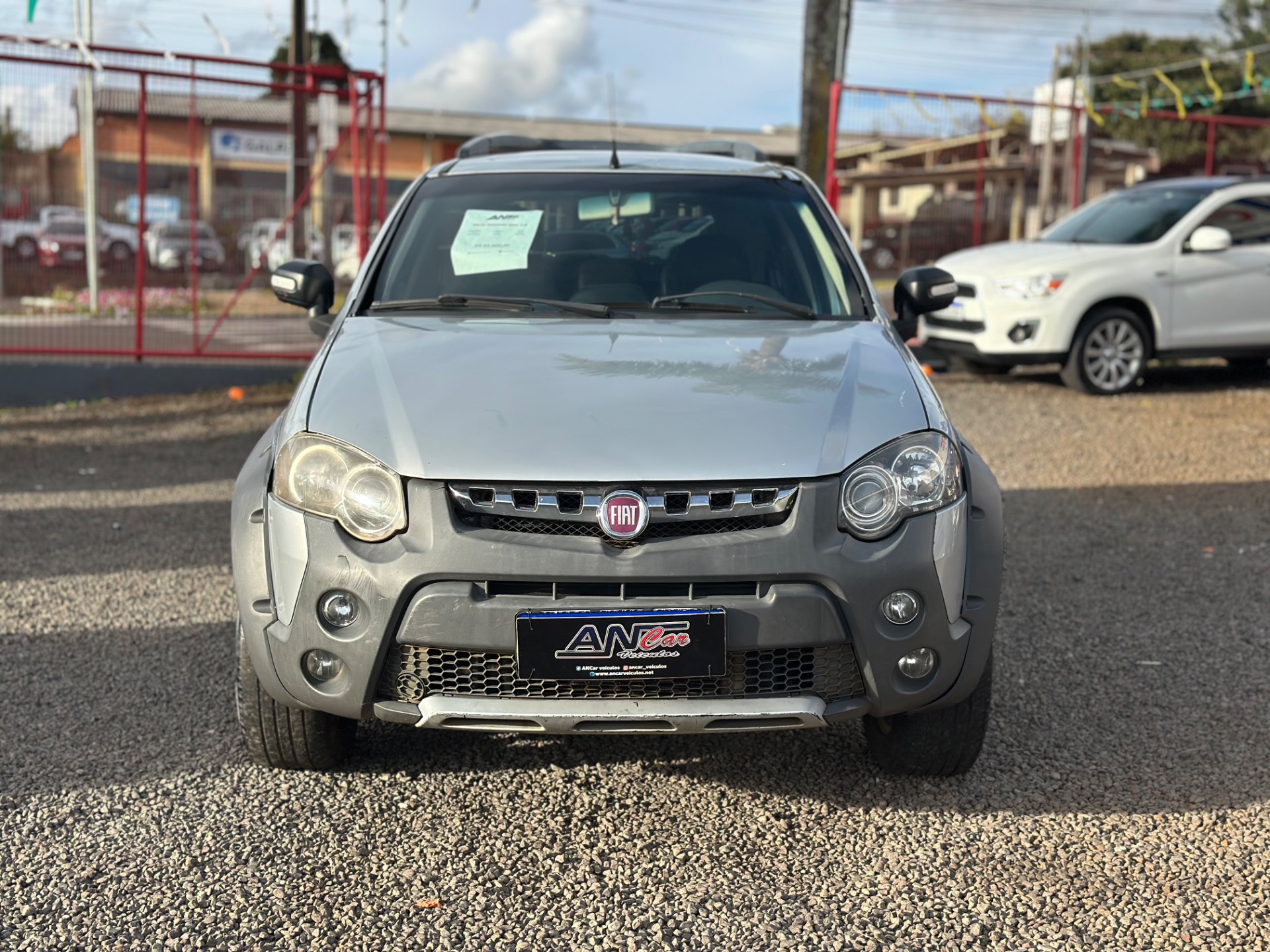 Fiat Palio Weekend Adventure Locker 1.8 Flex - foto 2