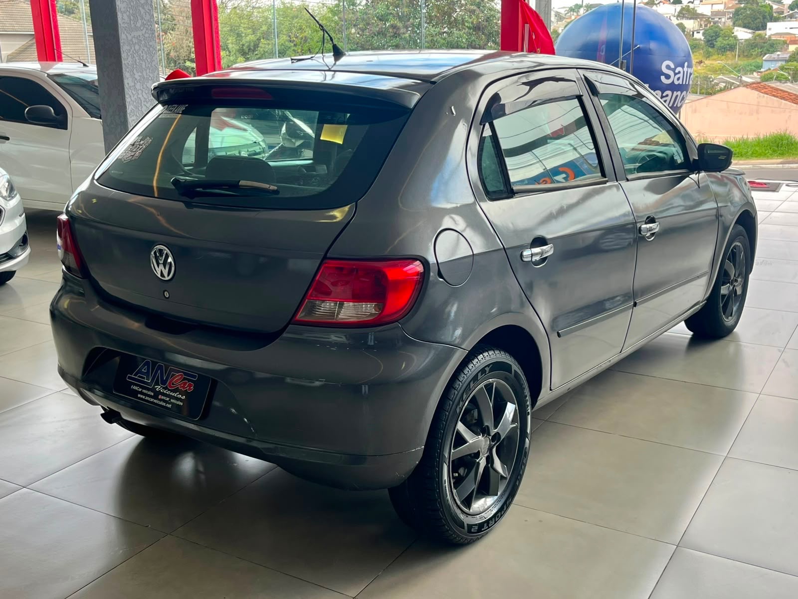 Volkswagen Gol (novo) 1.0 Mi Total Flex 8V 4P - foto 6
