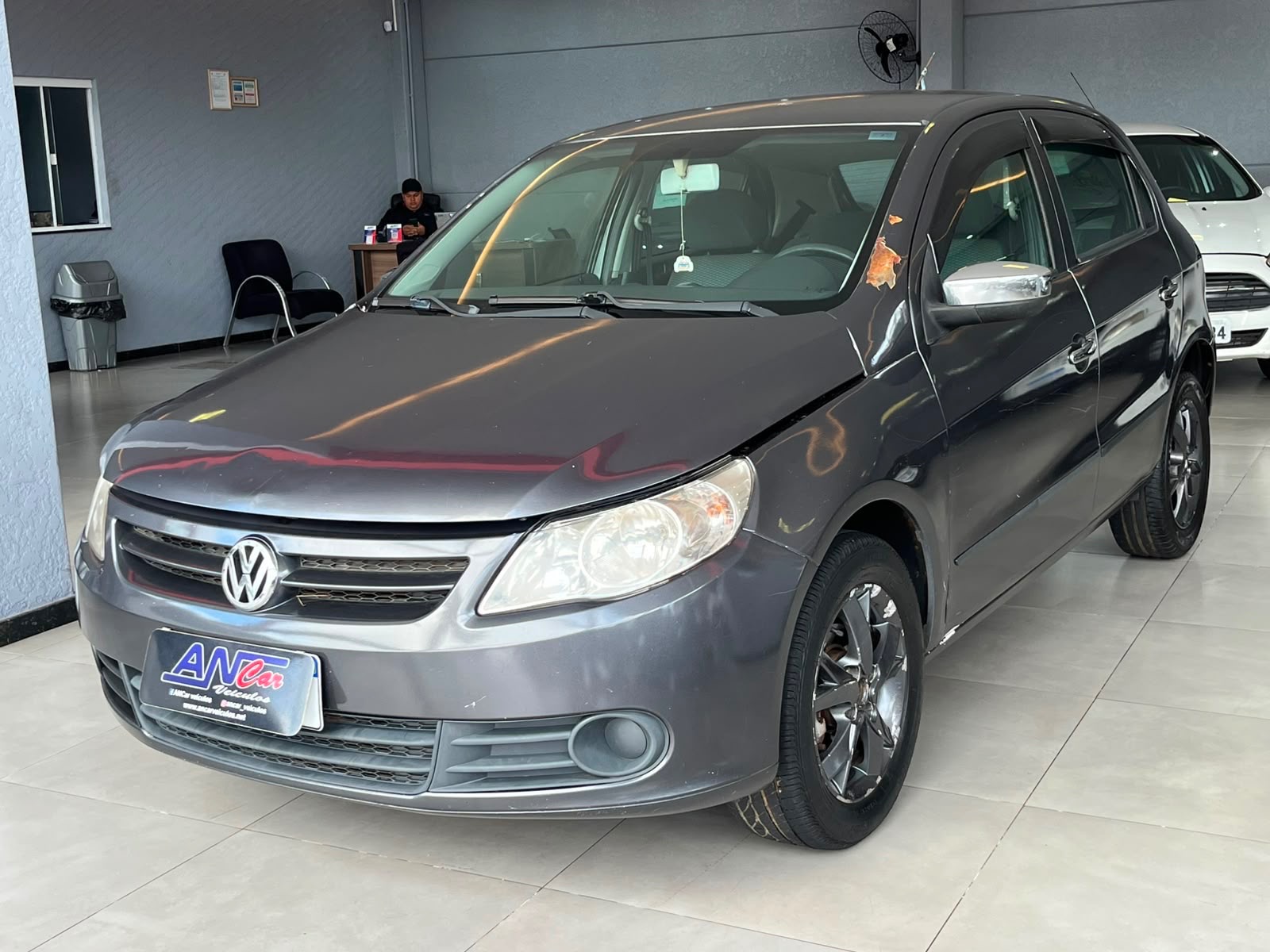 Volkswagen Gol (novo) 1.0 Mi Total Flex 8V 4P - foto 3