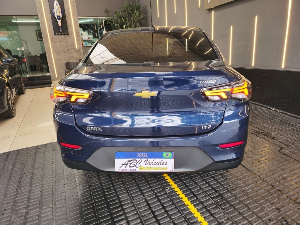 Chevrolet Onix Plus Plus LTZ 1.0 12V Tb Flex Aut. - foto 9