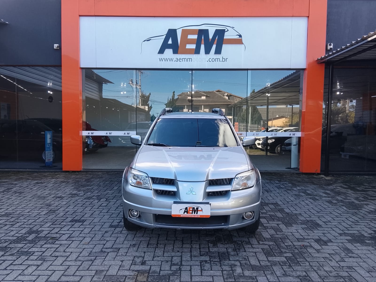 Mitsubishi Airtrek 2.4 16V 163cv 136cv 4X4 5P Aut. - foto 2