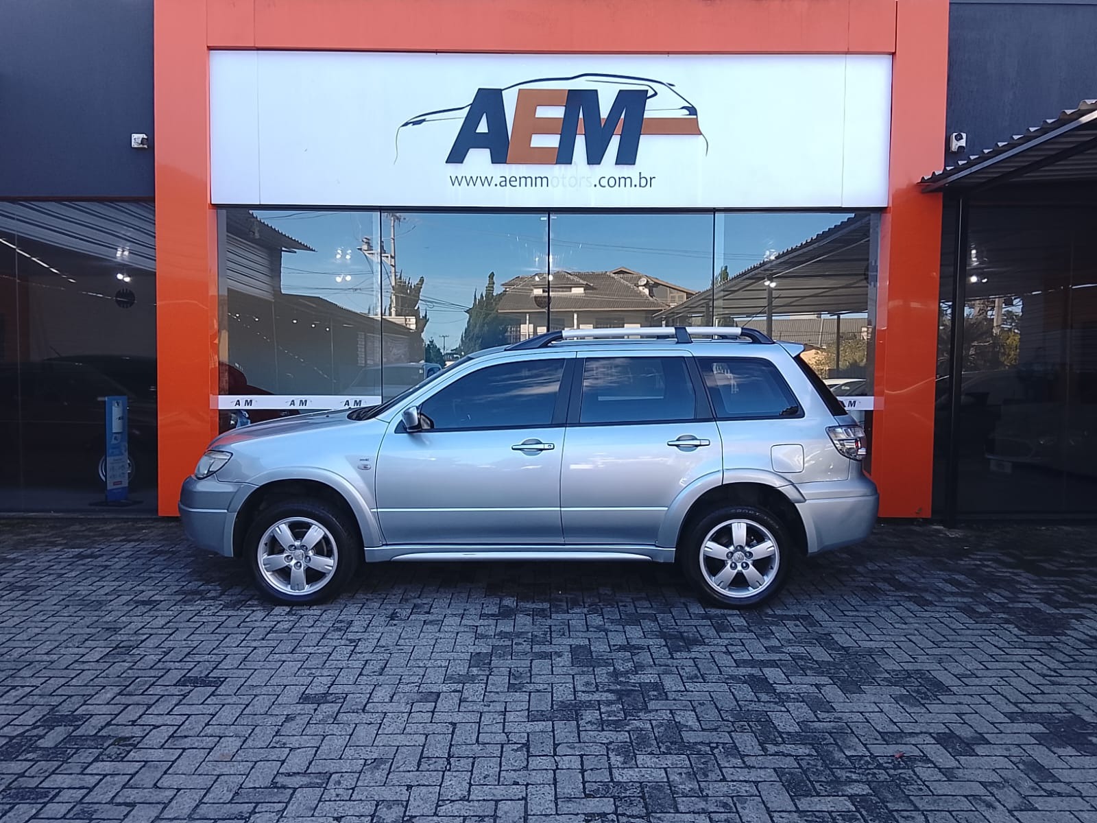 Mitsubishi Airtrek 2.4 16V 163cv 136cv 4X4 5P Aut. - foto 4
