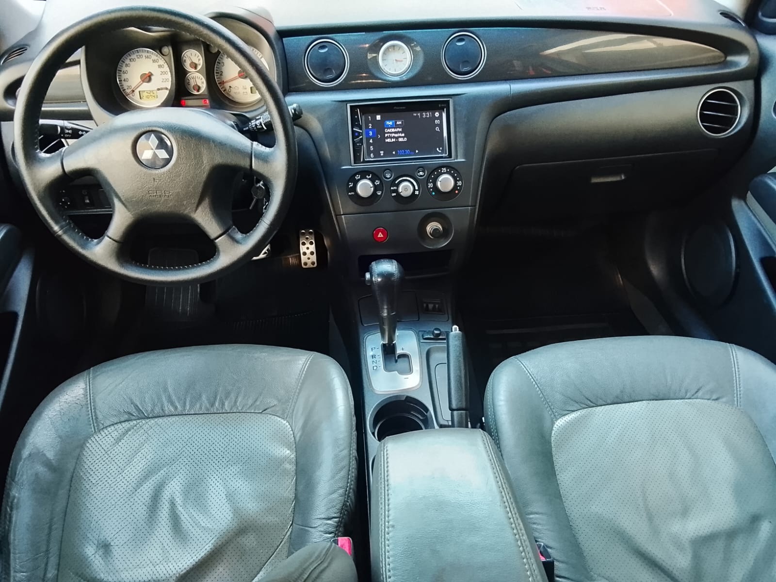 Mitsubishi Airtrek 2.4 16V 163cv 136cv 4X4 5P Aut. - foto 5