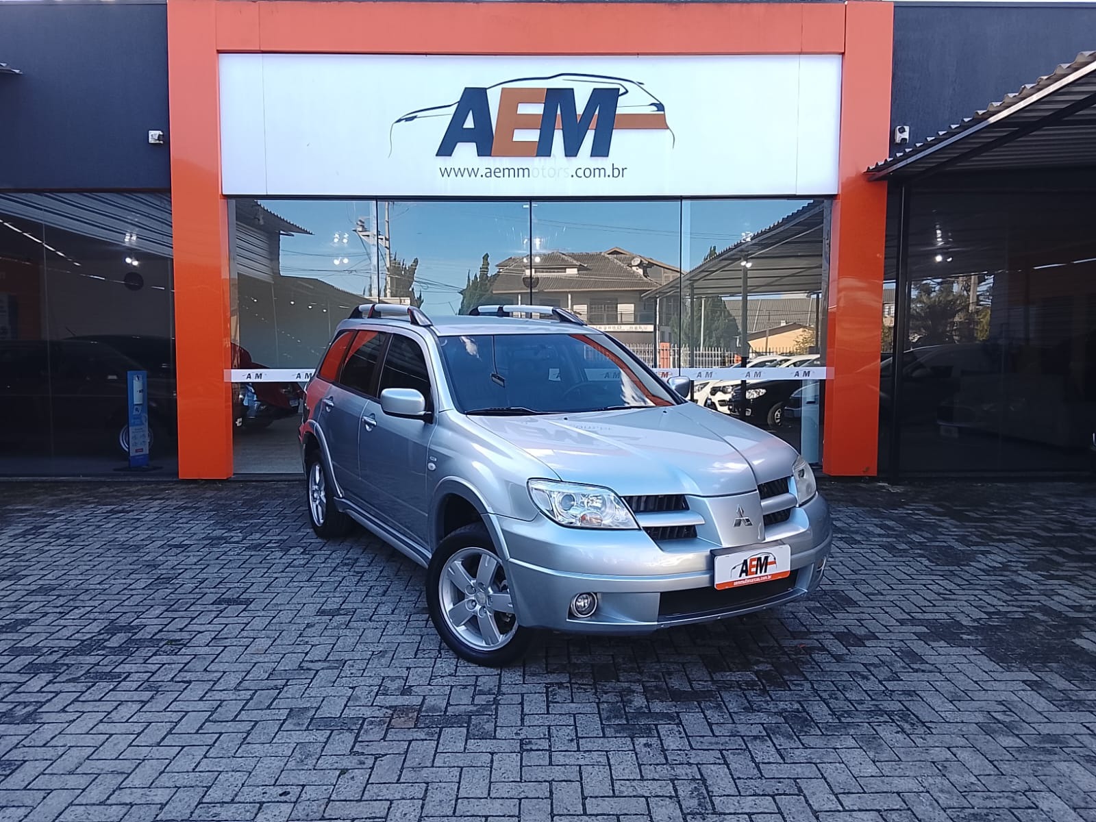 Mitsubishi Airtrek 2.4 16V 163cv 136cv 4X4 5P Aut. - foto 3