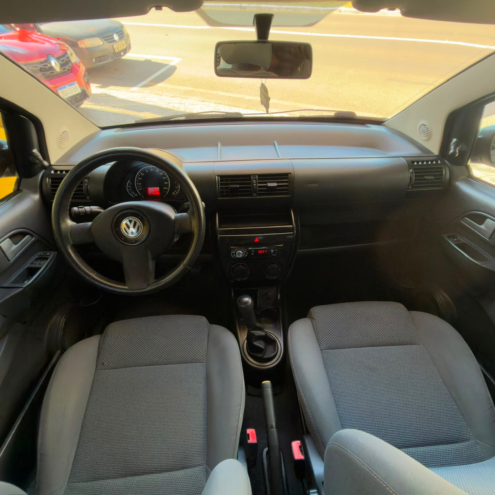 Volkswagen Fox 1.0 Mi Total Flex 8V 5P - foto 10