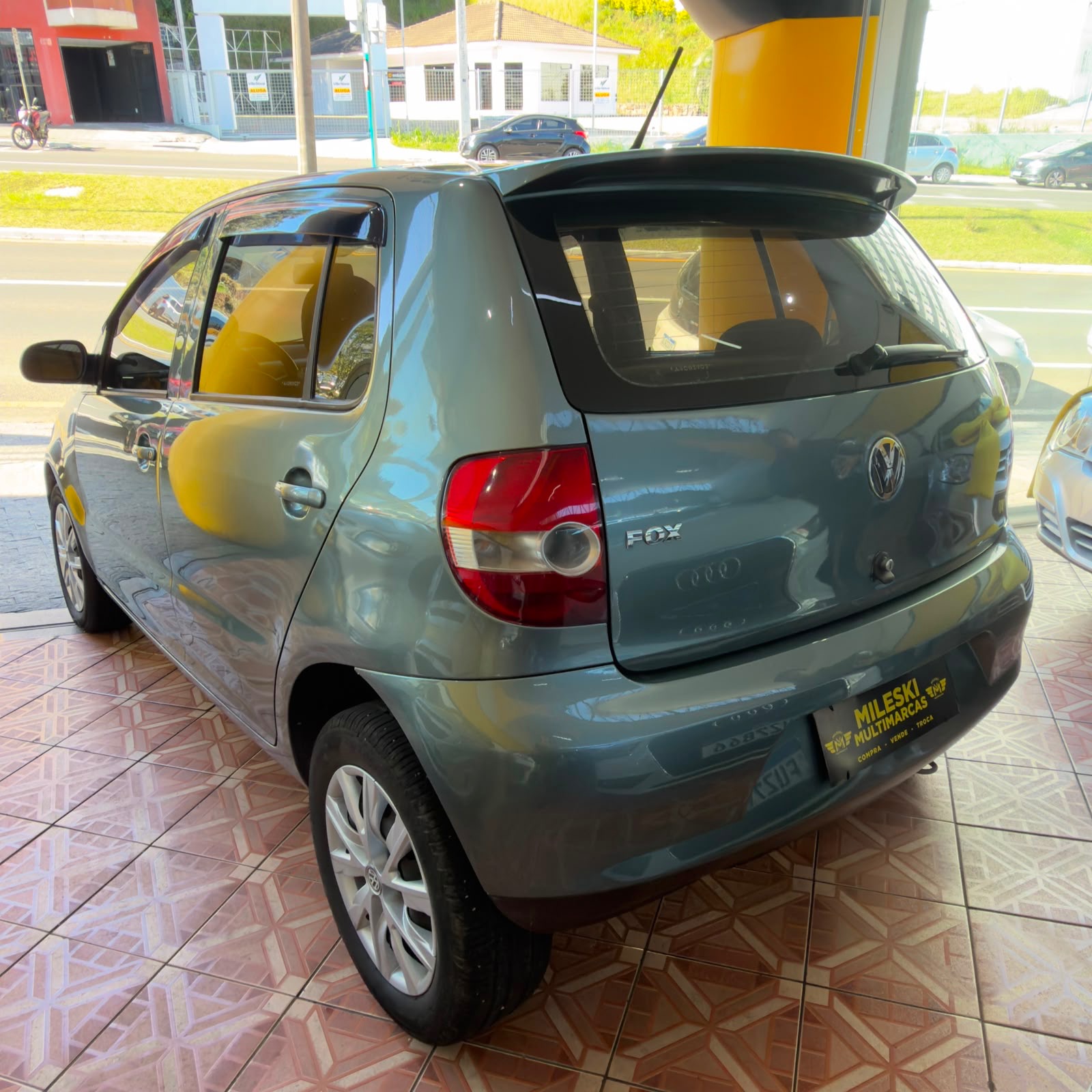 Volkswagen Fox 1.0 Mi Total Flex 8V 5P - foto 3