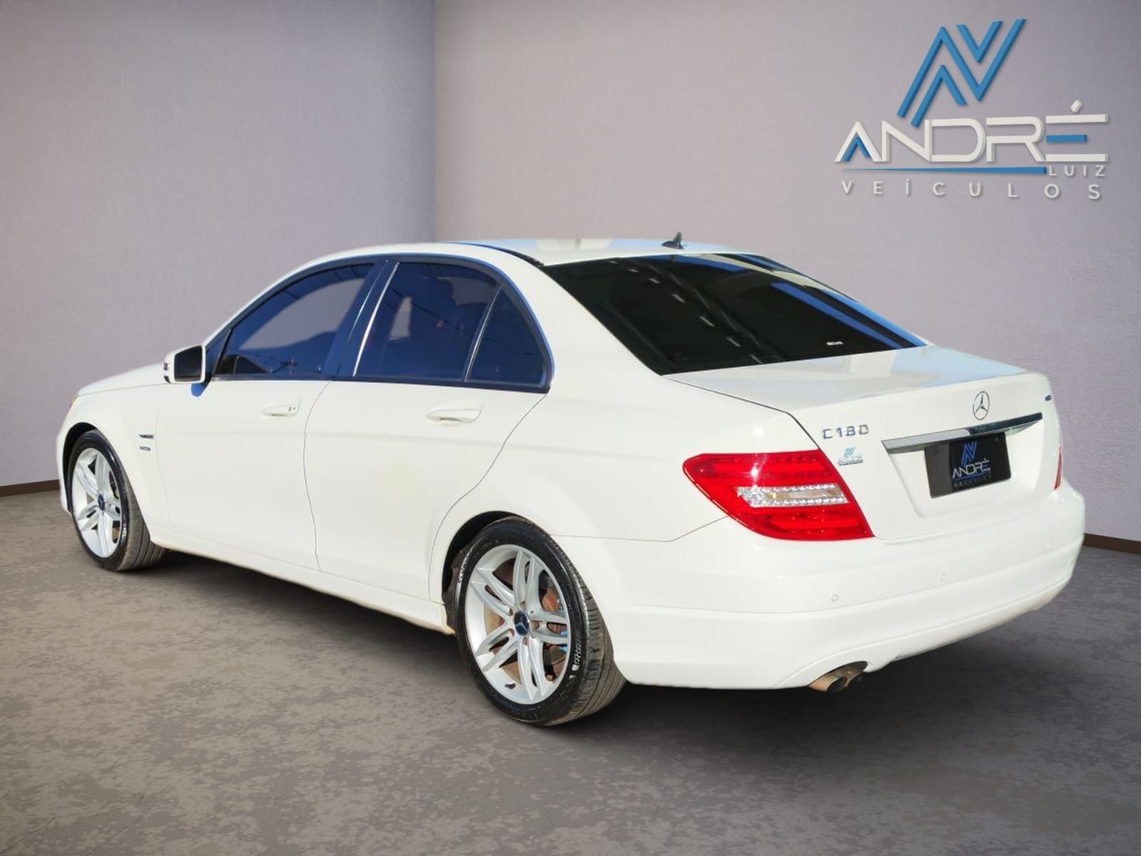 Mercedes-Benz Classe C C 180 C 180 Cgi Touring 1.8 16V Aut. - foto 4
