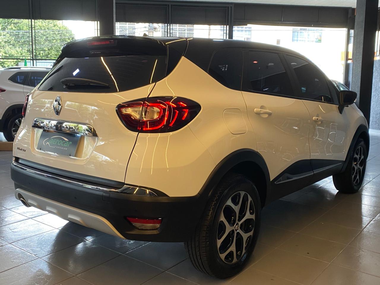 Renault Captur Intense 1.6 16V Flex 5P Aut. - foto 6