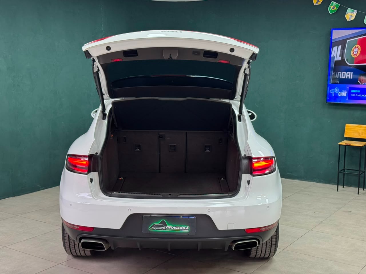Porsche Macan 2.0 Turbo - foto 9