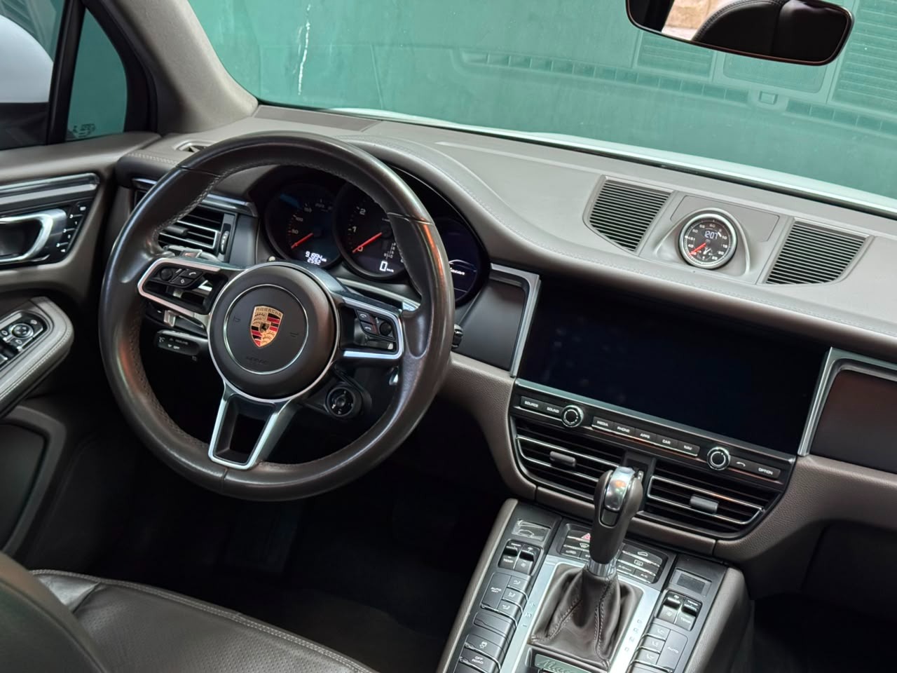 Porsche Macan 2.0 Turbo - foto 2