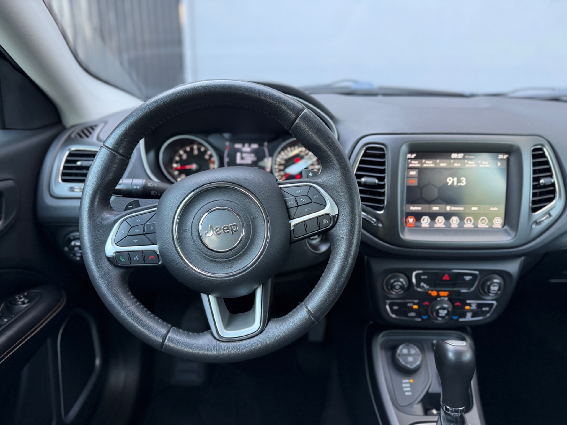 Jeep Compass Longitude 2.0 4X4 Dies. 16V Aut. - foto 9