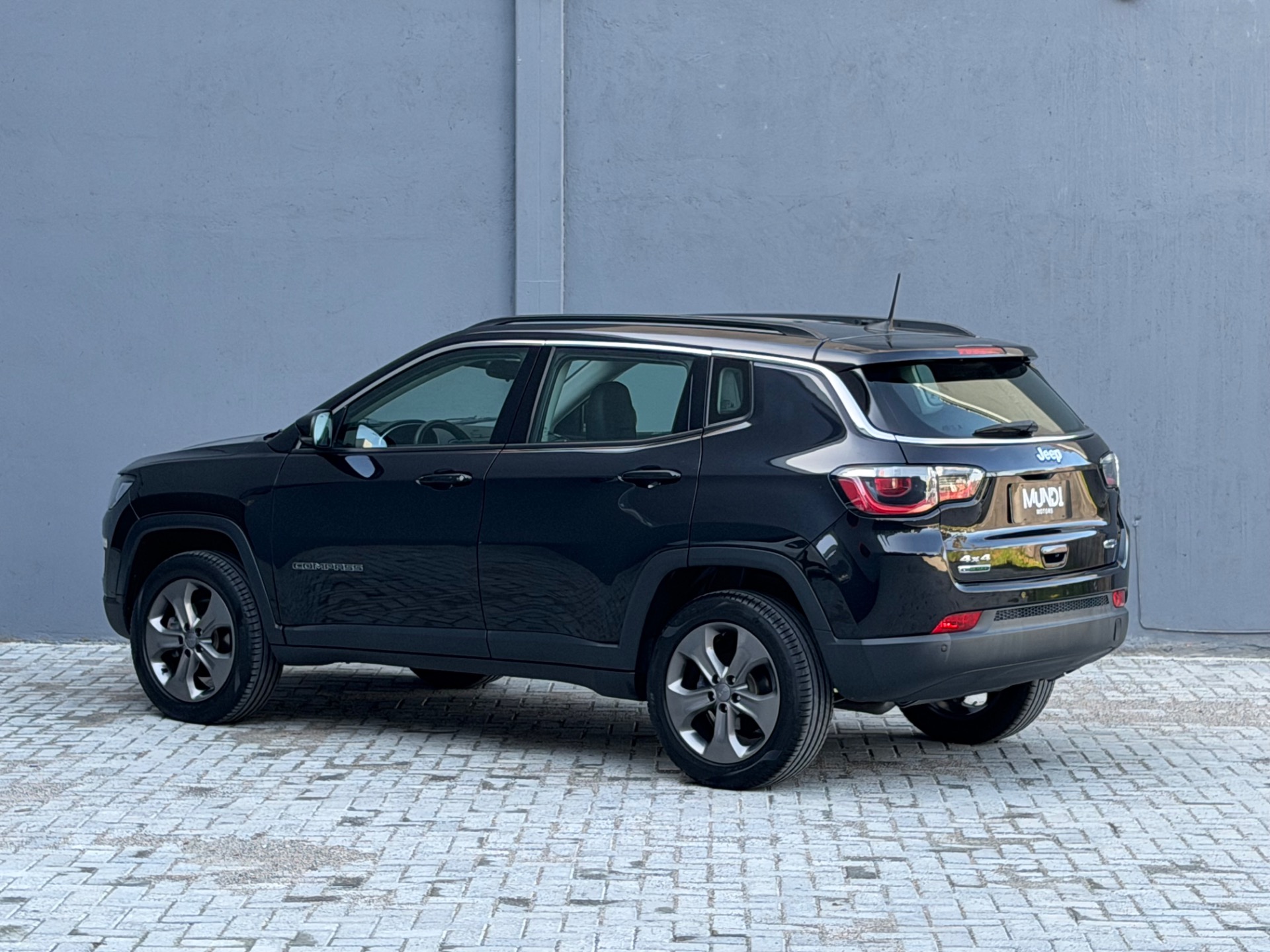 Jeep Compass Longitude 2.0 4X4 Dies. 16V Aut. - foto 4