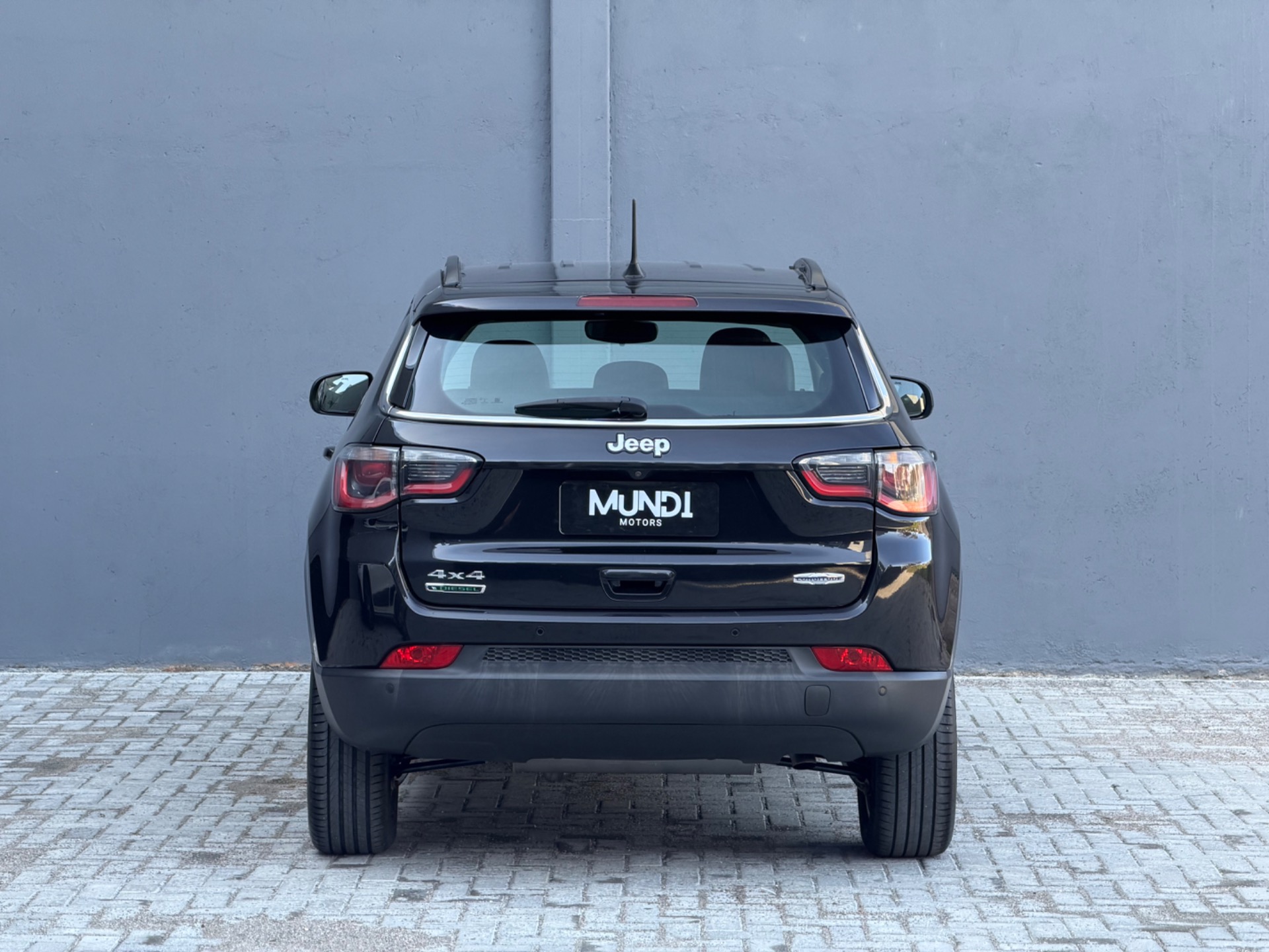 Jeep Compass Longitude 2.0 4X4 Dies. 16V Aut. - foto 3