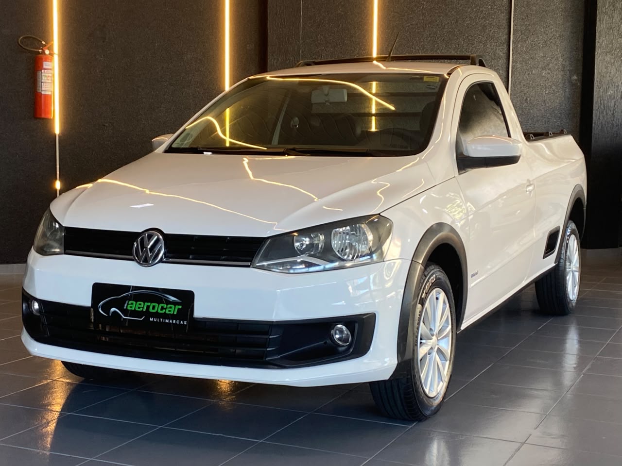 Volkswagen Saveiro 1.6 Mi 1.6 Mi Total Flex 8V - foto 2