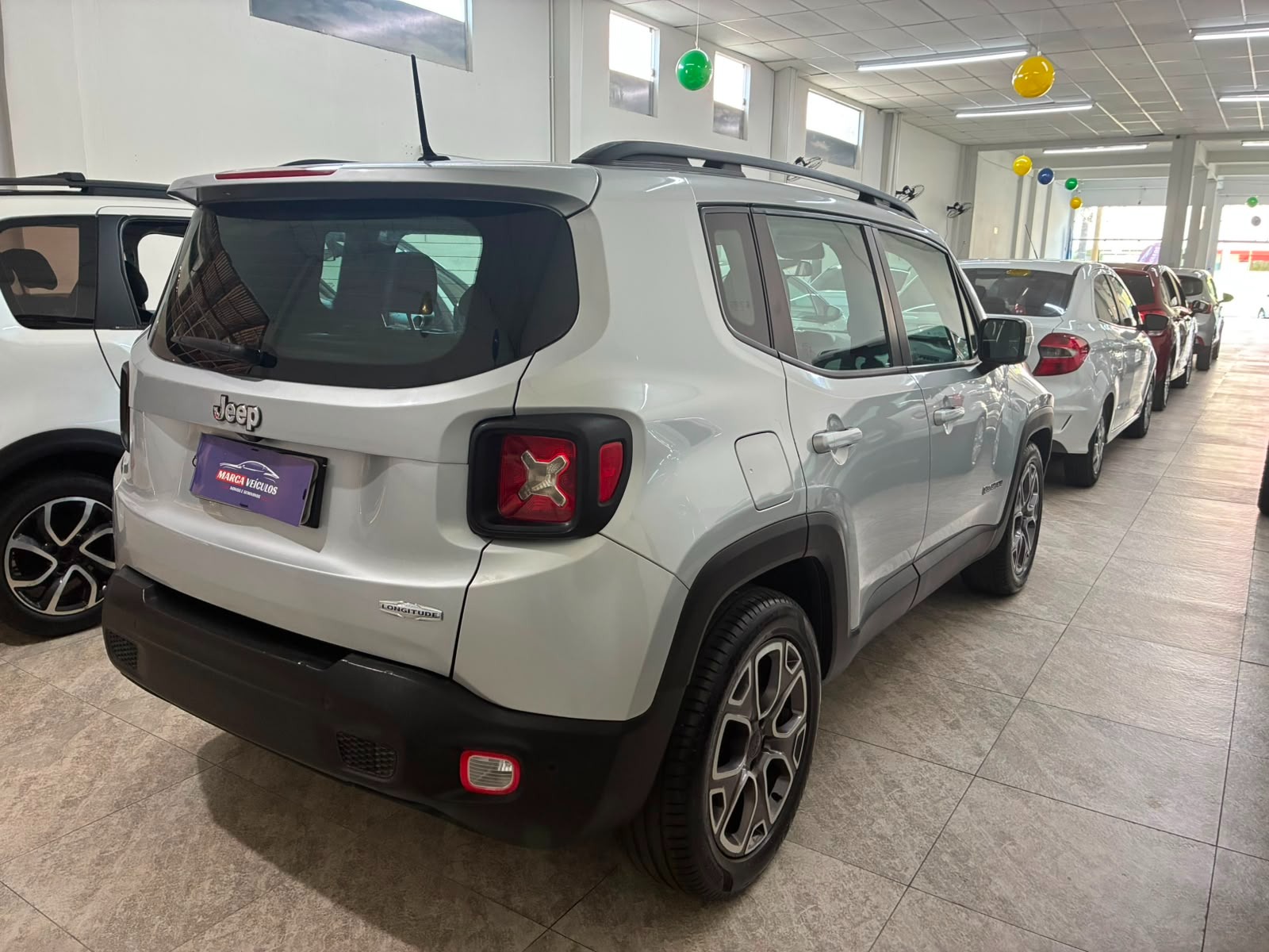 Jeep Renegade Longitude 1.8 4X2 Flex 16V Aut. - foto 4