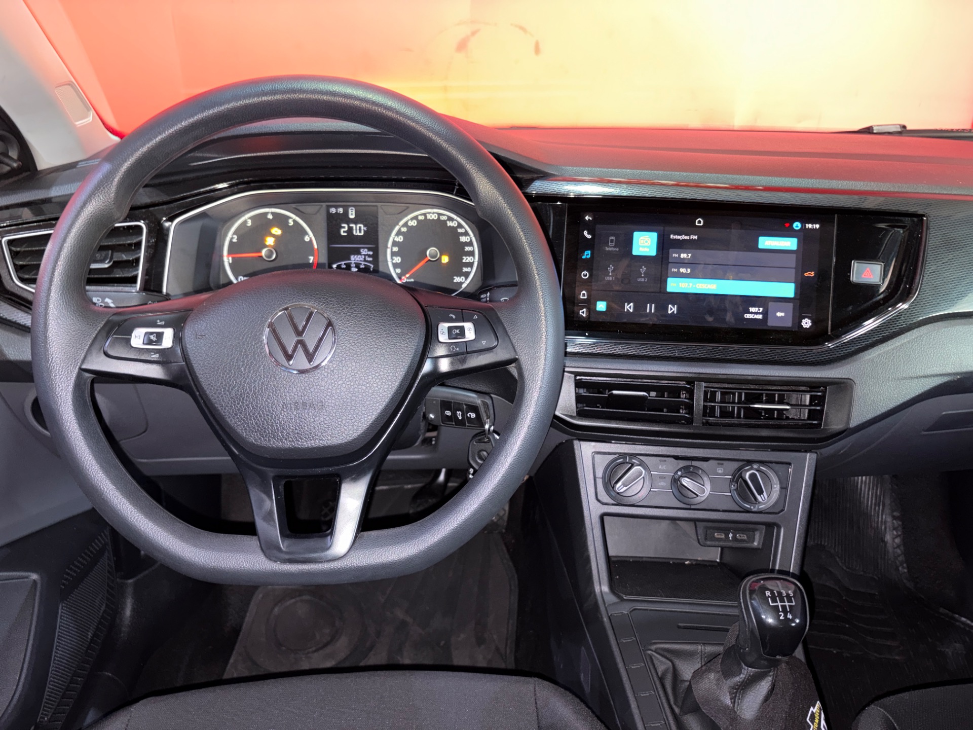 Volkswagen Polo Track 1.0 Flex 12V 5P - foto 11
