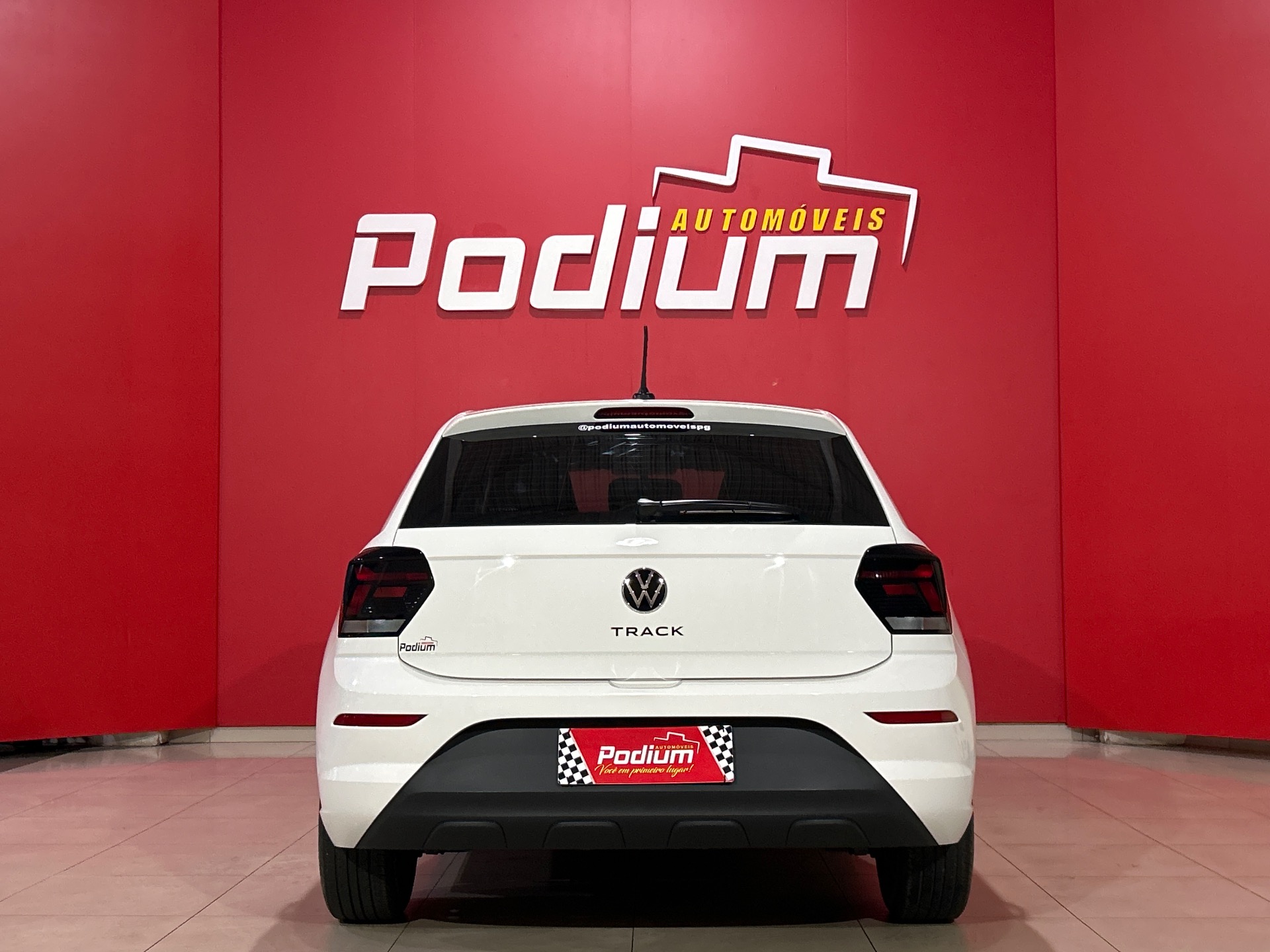 Volkswagen Polo Track 1.0 Flex 12V 5P - foto 4