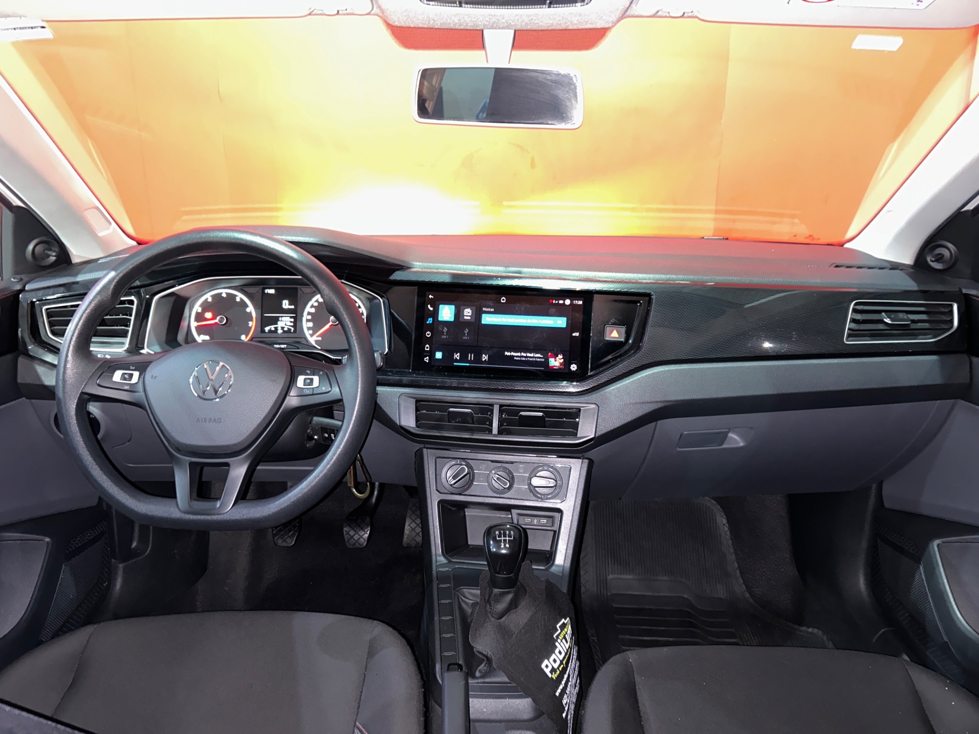 Volkswagen Polo Track 1.0 Flex 12V 5P - foto 10