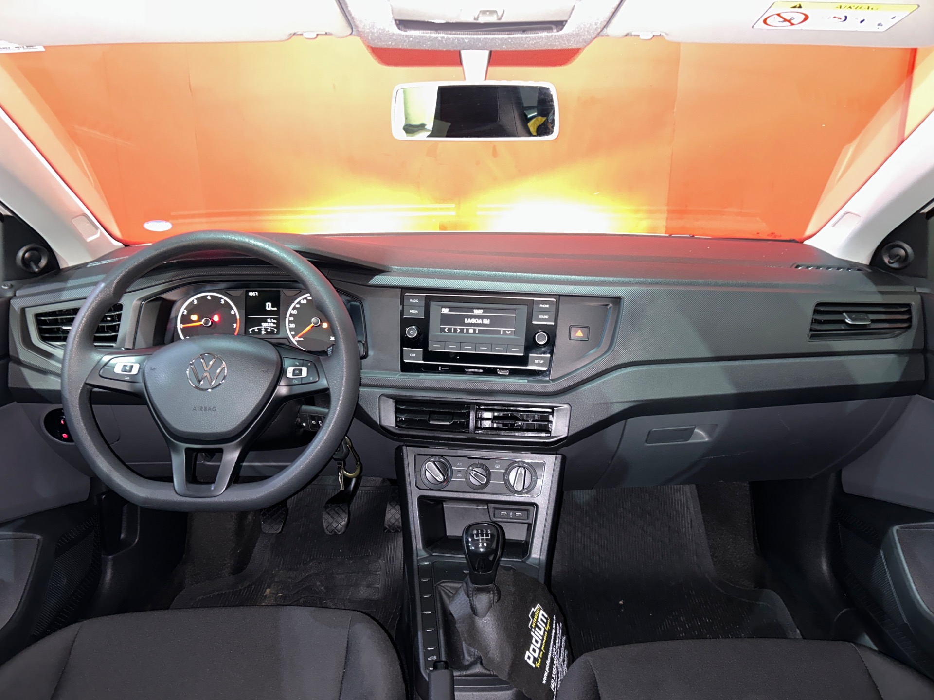 Volkswagen Polo Track 1.0 Flex 12V 5P - foto 10