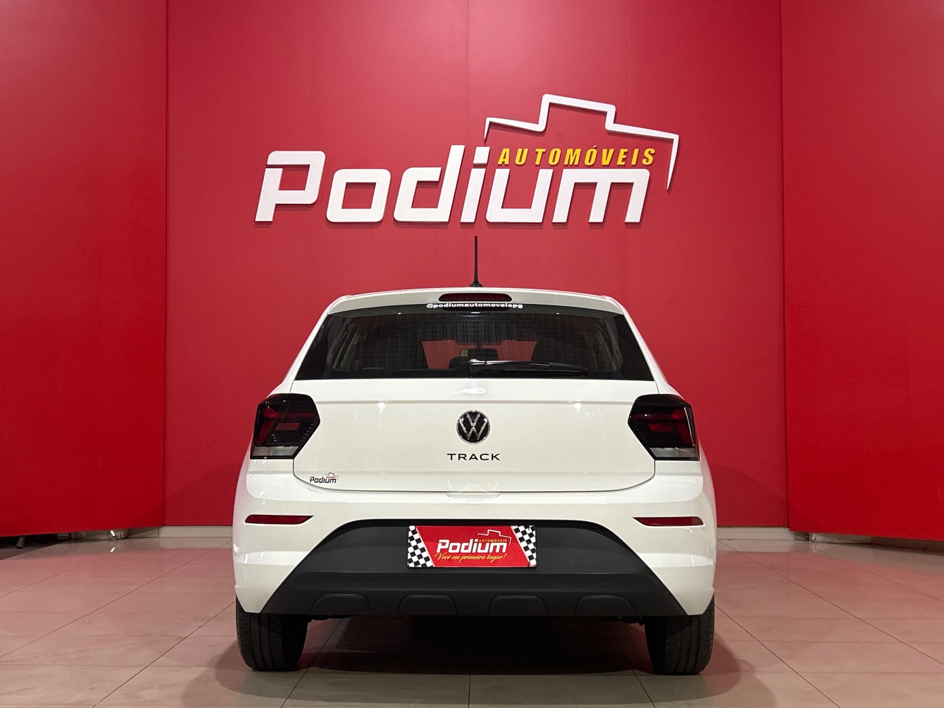Volkswagen Polo Track 1.0 Flex 12V 5P - foto 4