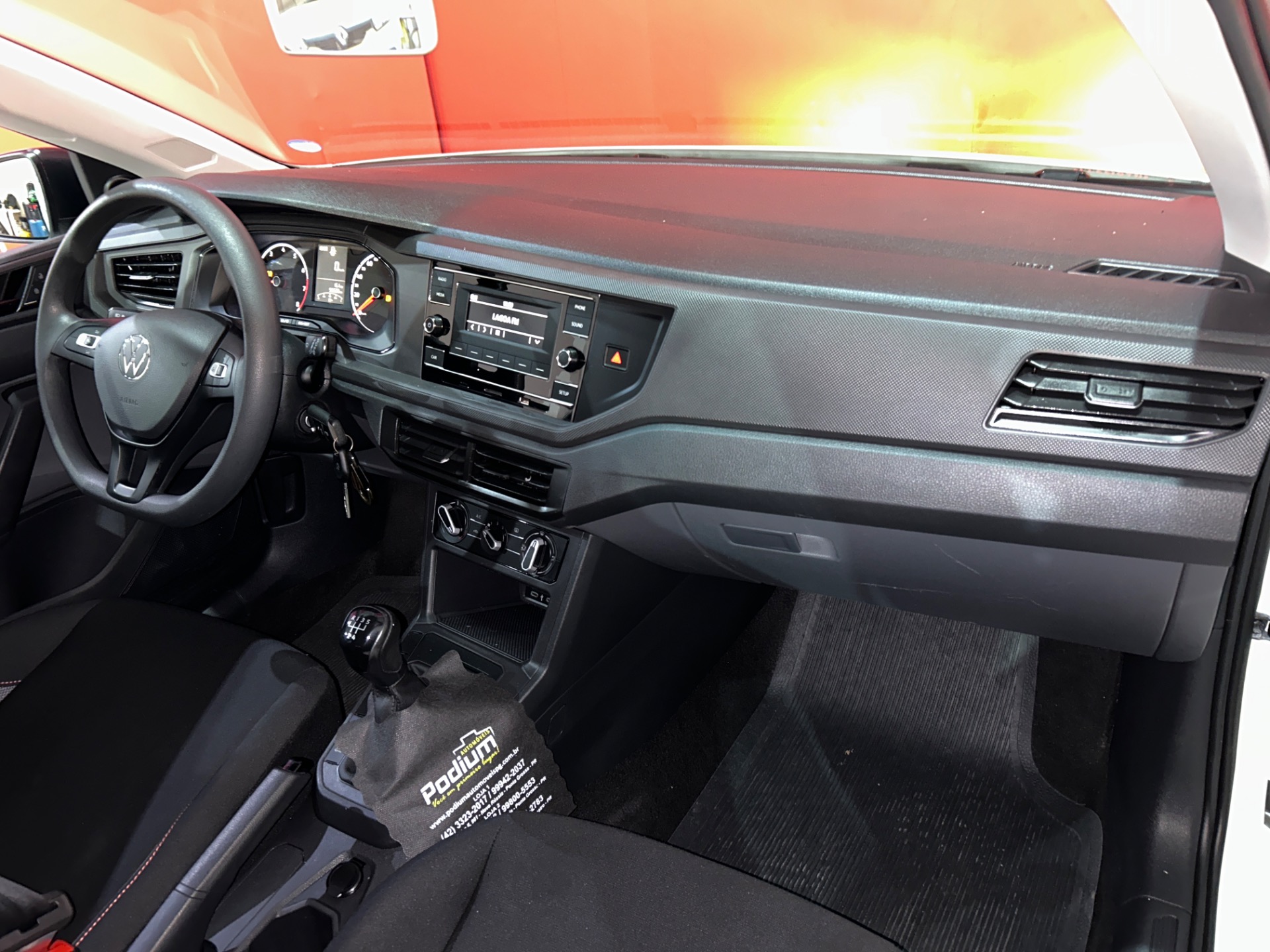 Volkswagen Polo Track 1.0 Flex 12V 5P - foto 11