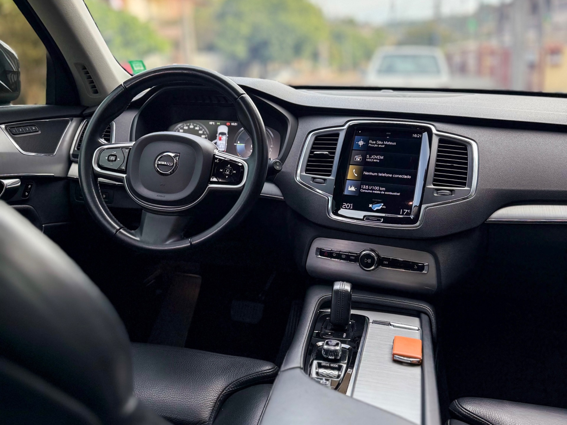 Volvo XC90 90 T 8 Momentum 2.0 (híbrido) - foto 5