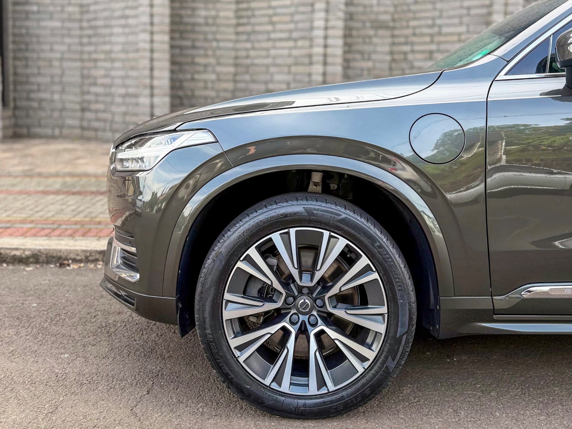 Volvo XC90 90 T 8 Momentum 2.0 (híbrido) - foto 14