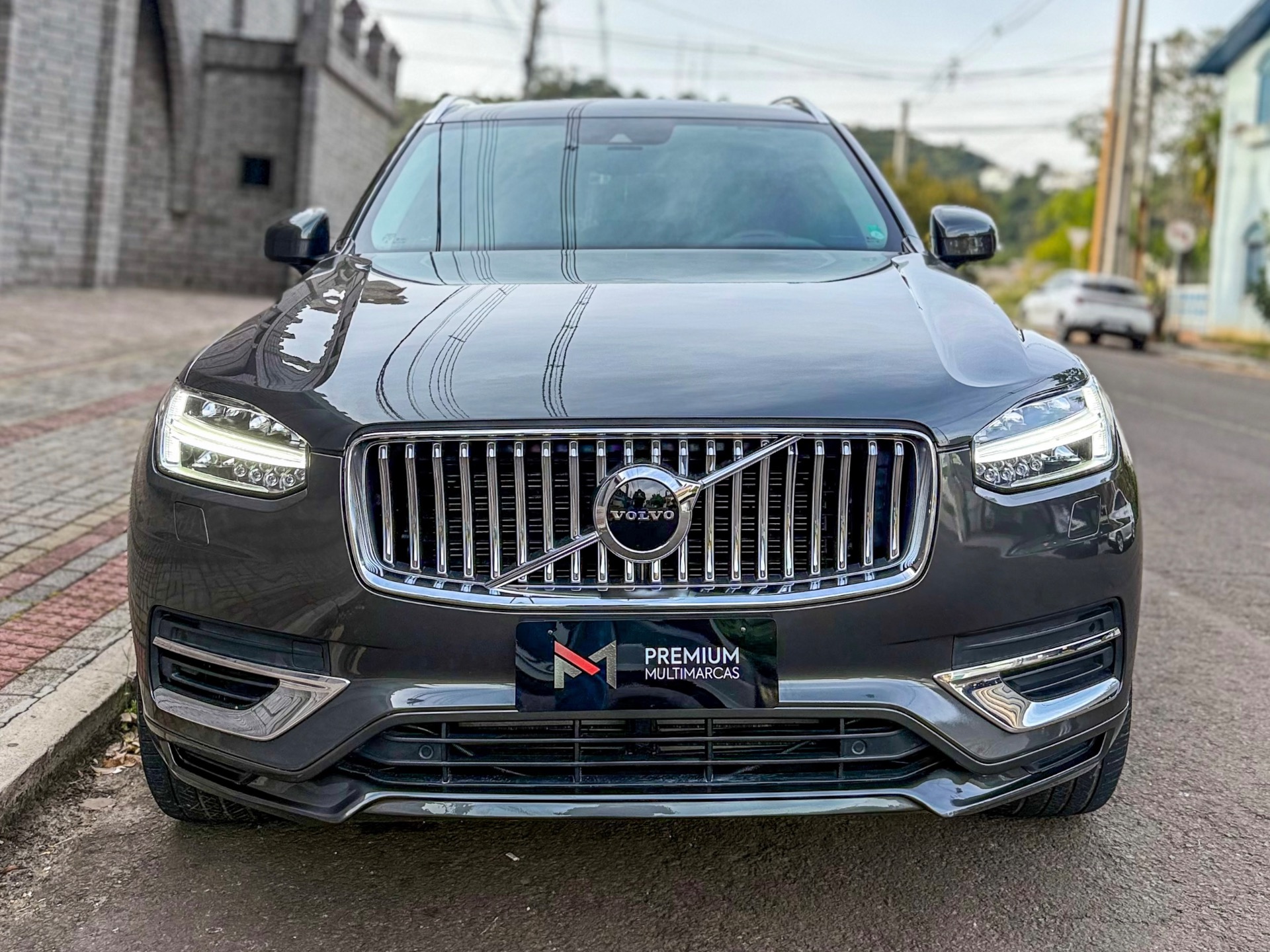 Volvo XC90 90 T 8 Momentum 2.0 (híbrido) - foto 2