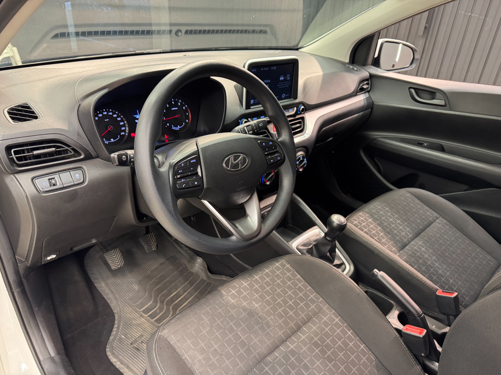 Hyundai HB20 Comfort Plus 1.0 Flex 12V Mec. - foto 14
