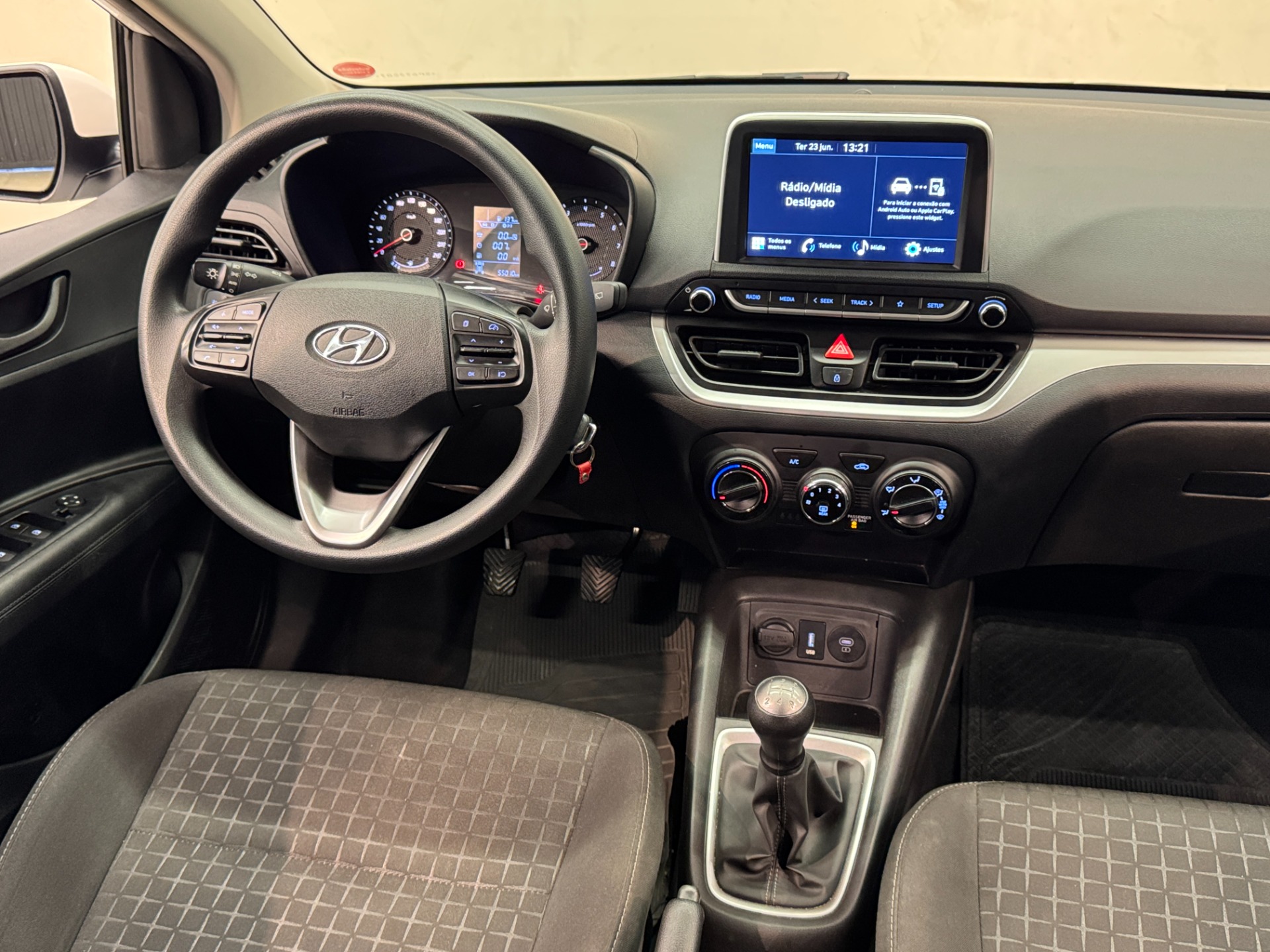 Hyundai HB20 Comfort Plus 1.0 Flex 12V Mec. - foto 10