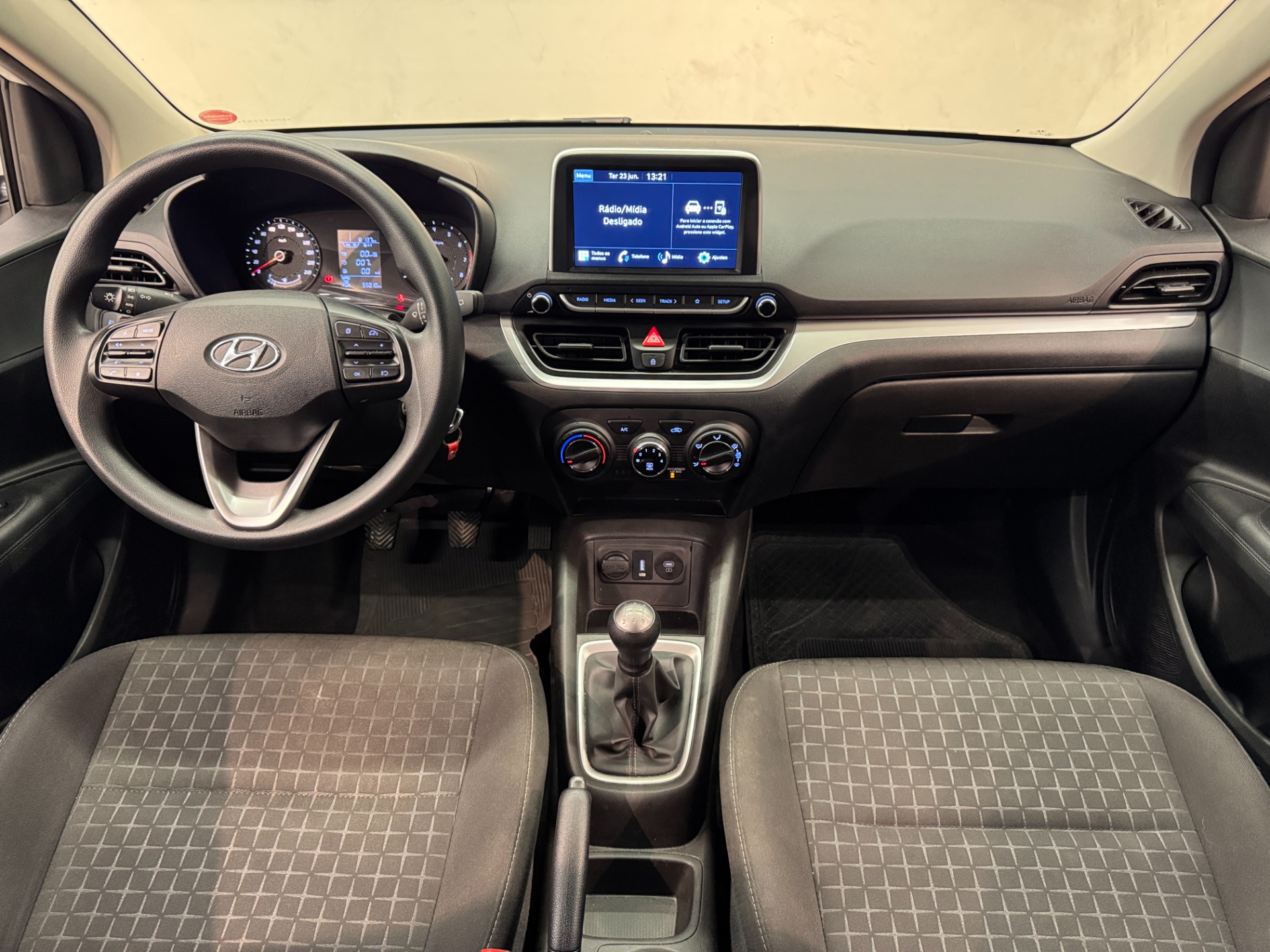 Hyundai HB20 Comfort Plus 1.0 Flex 12V Mec. - foto 9