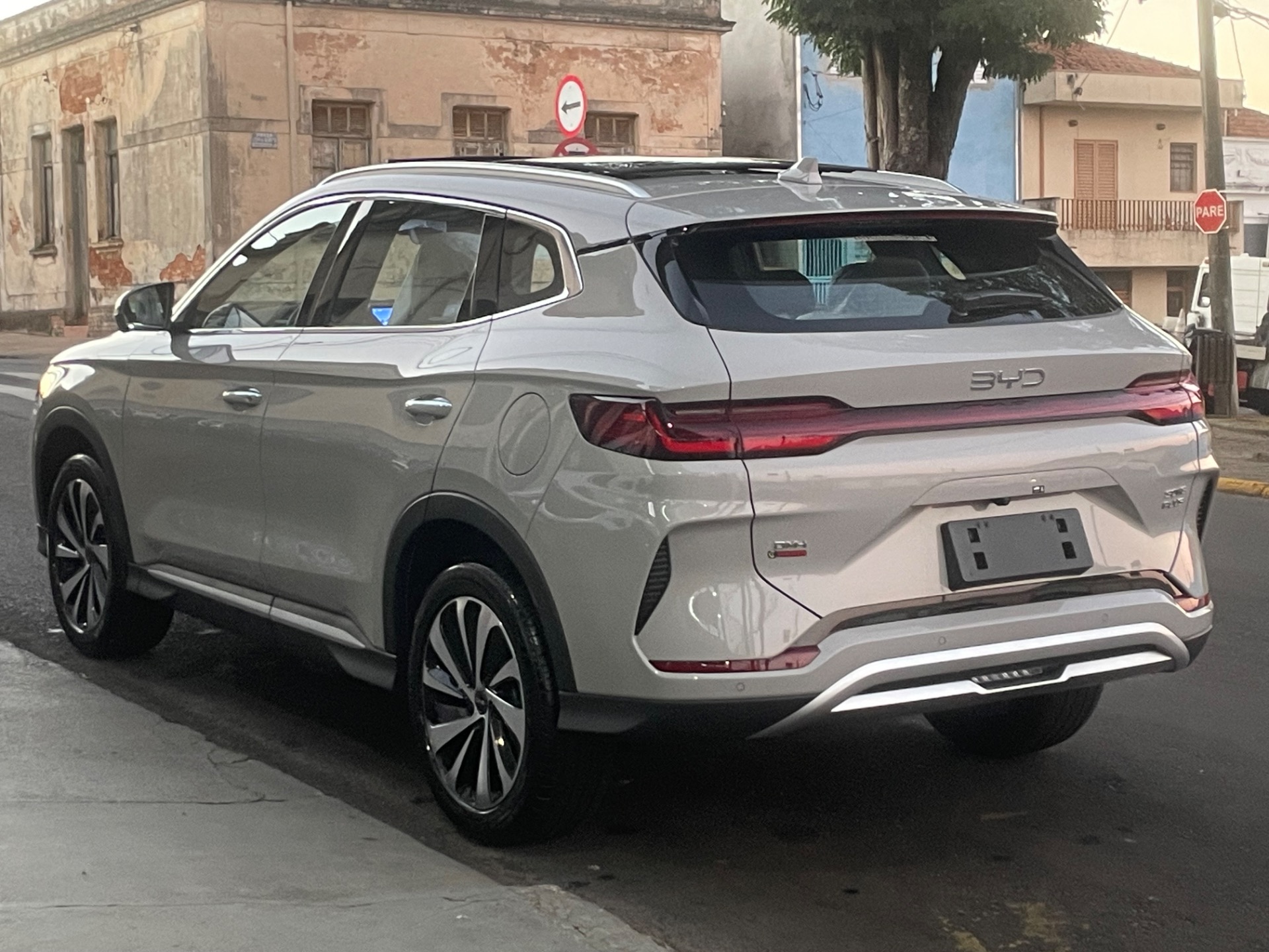 BYD Song Plus Plus 1.5 16V Aut. (hibrido) - foto 3
