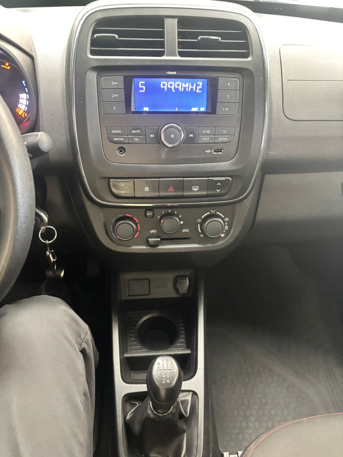 Renault Kwid Zen 1.0 Flex 12V 5P Mec. - foto 14