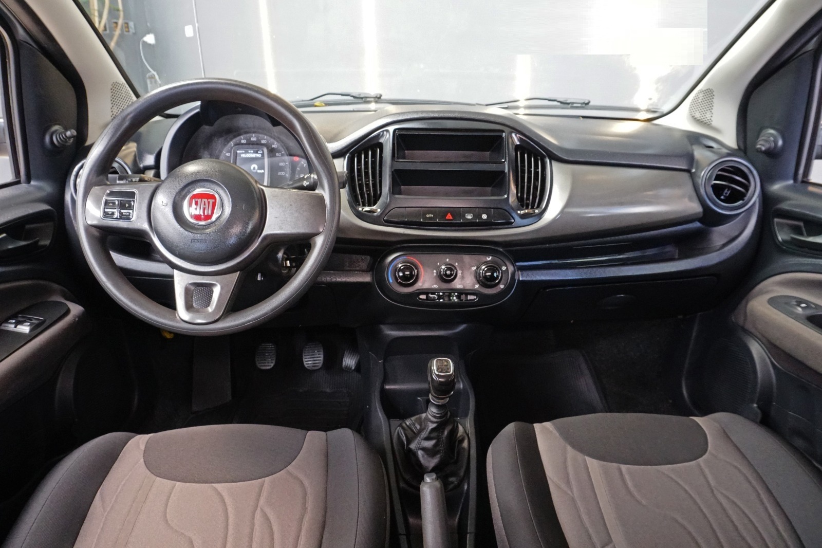Fiat Uno Way 1.3 Flex 8V 5P - foto 3