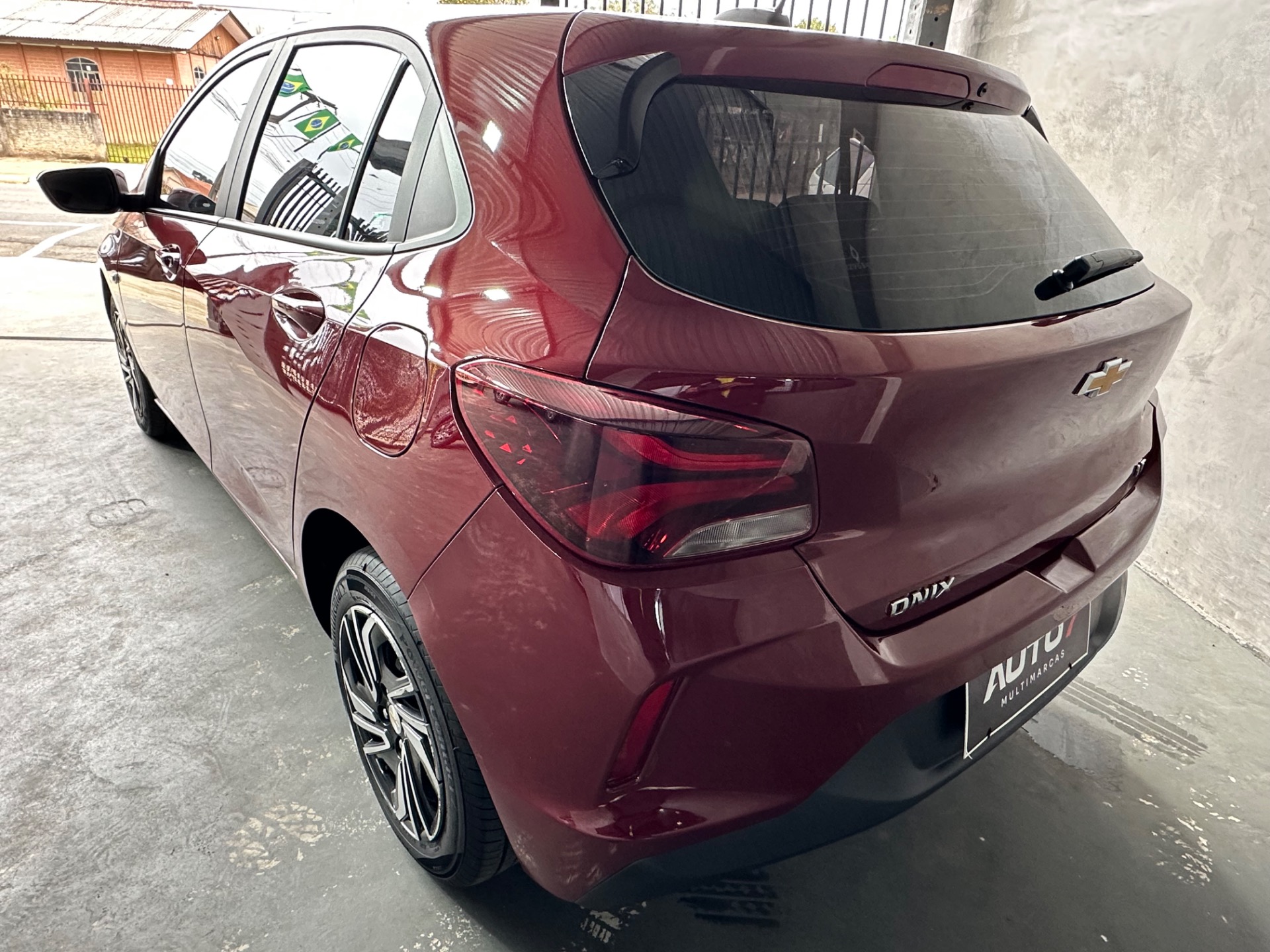 Chevrolet Onix Hatch LT 1.0 12V Flex 5P Mec. - foto 5