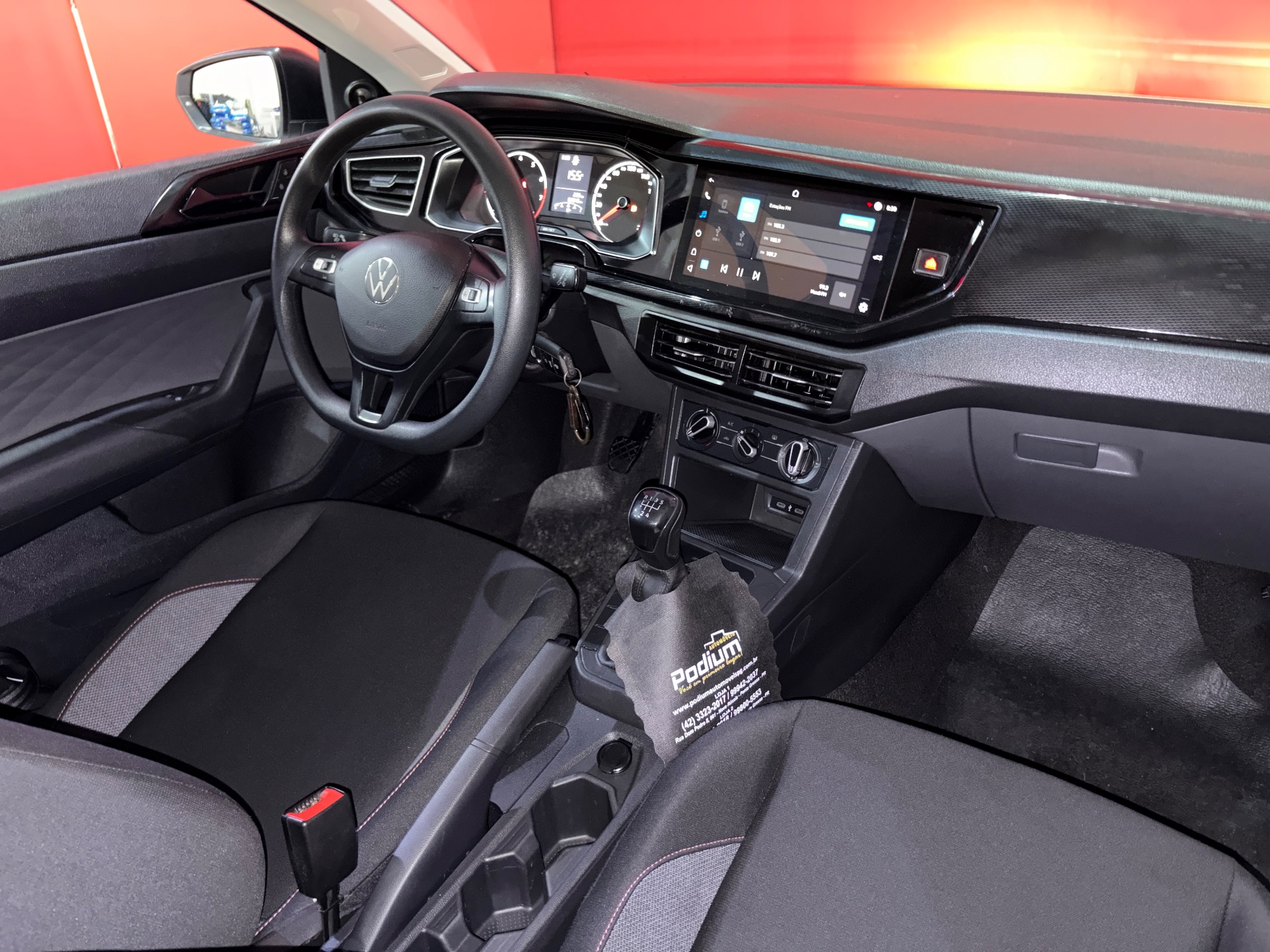 Volkswagen Polo Track 1.0 Flex 12V 5P - foto 12
