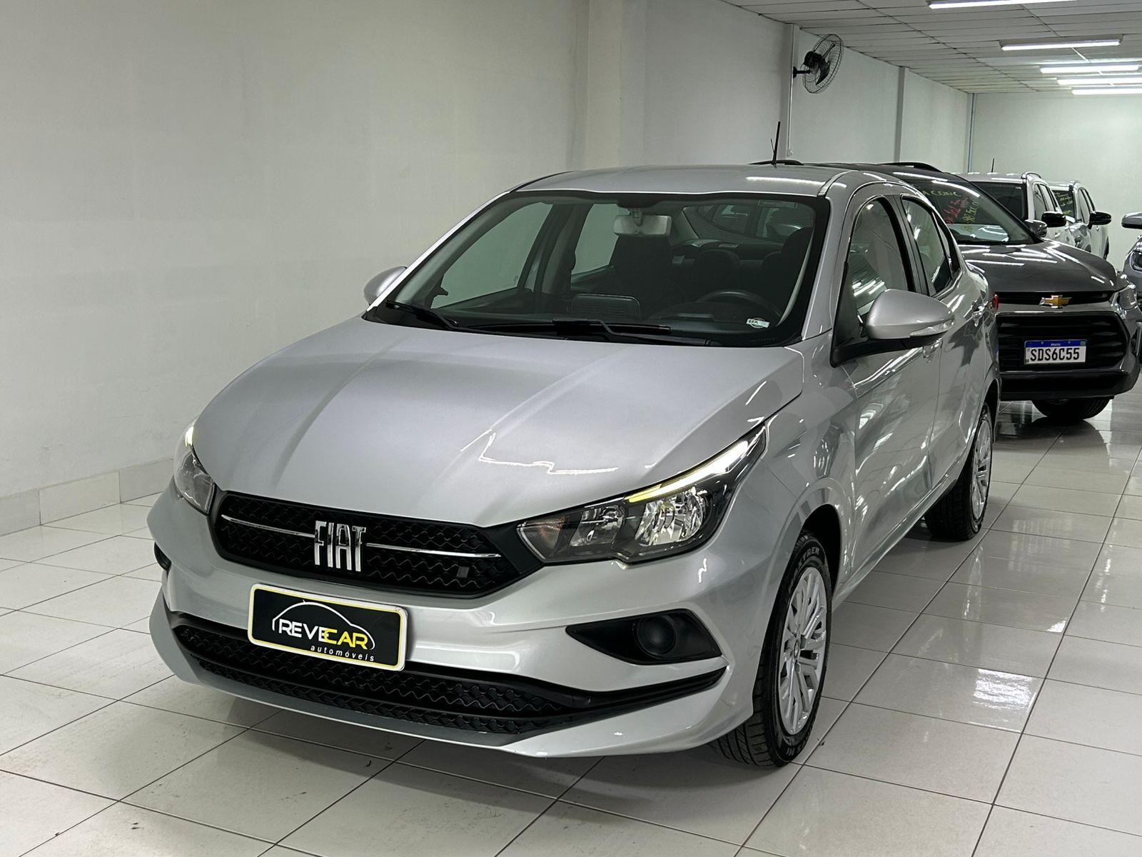 Fiat Cronos Drive 1.3 8V Flex - foto 3