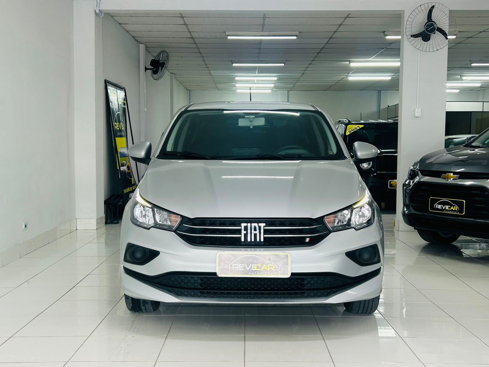 Fiat Cronos Drive 1.3 8V Flex - foto 2