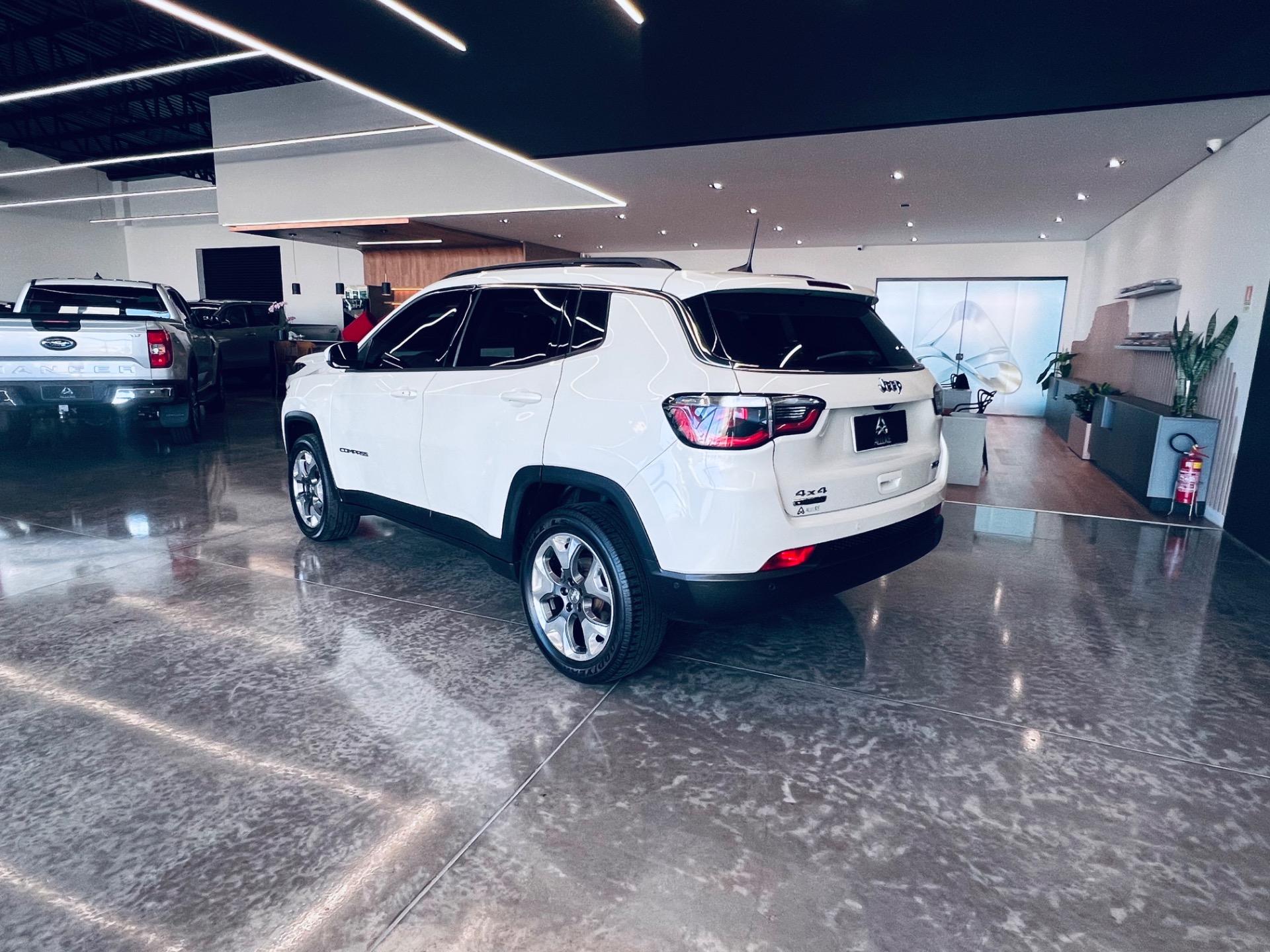 Jeep Compass Longitude 2.0 4X4 Dies. 16V Aut. - foto 7