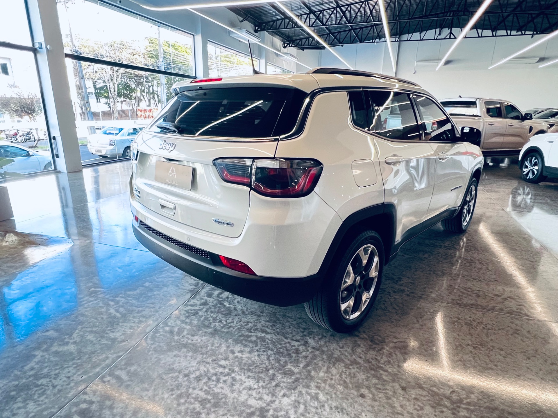 Jeep Compass Longitude 2.0 4X4 Dies. 16V Aut. - foto 5