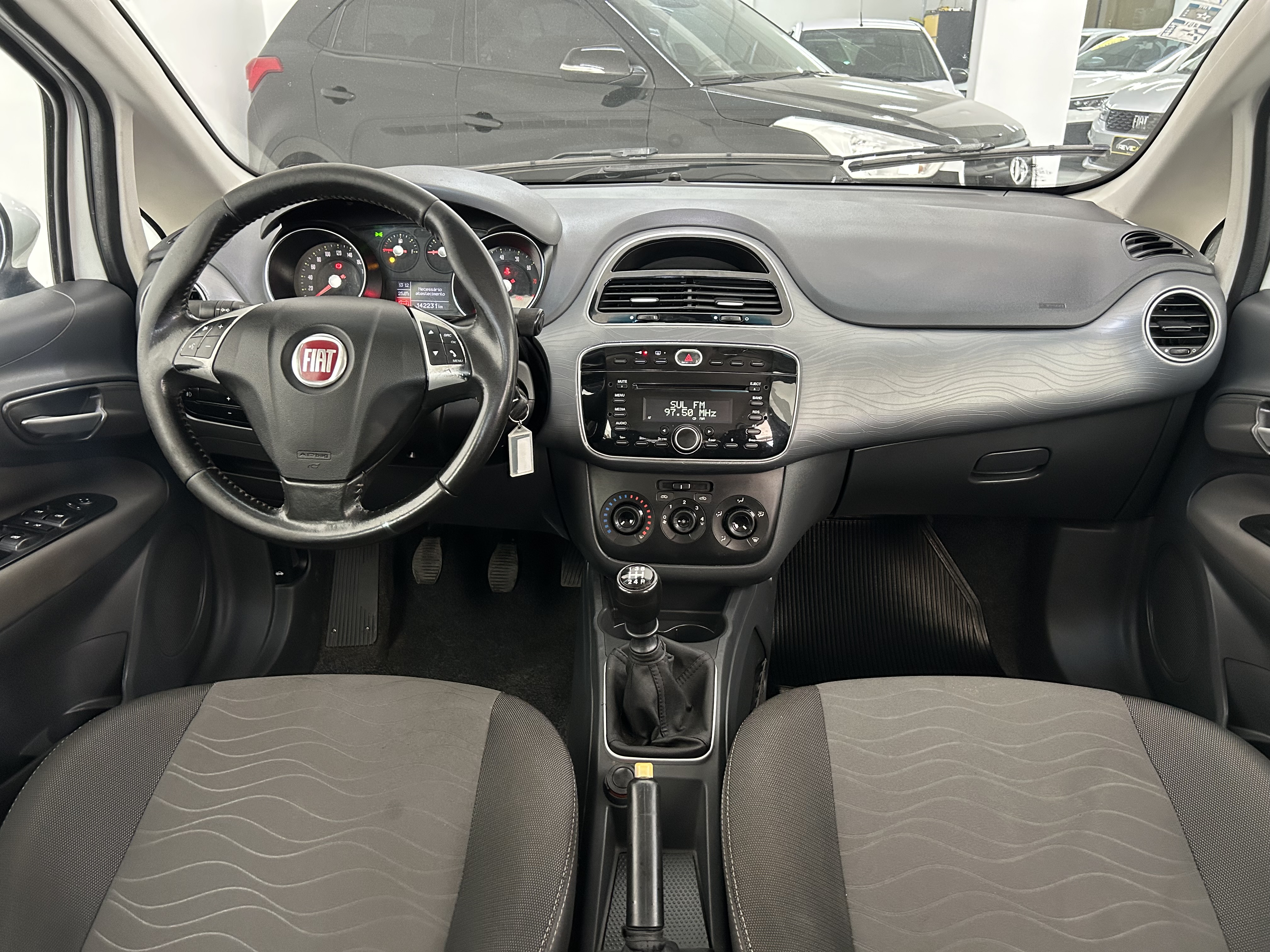Fiat Punto Essence 1.6 Flex 16V 5P - foto 11