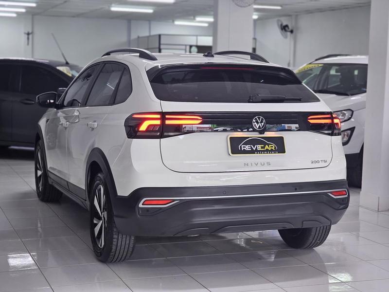 Volkswagen Nivus Comfortline 1.0 200 TSI Flex Aut. - foto 4