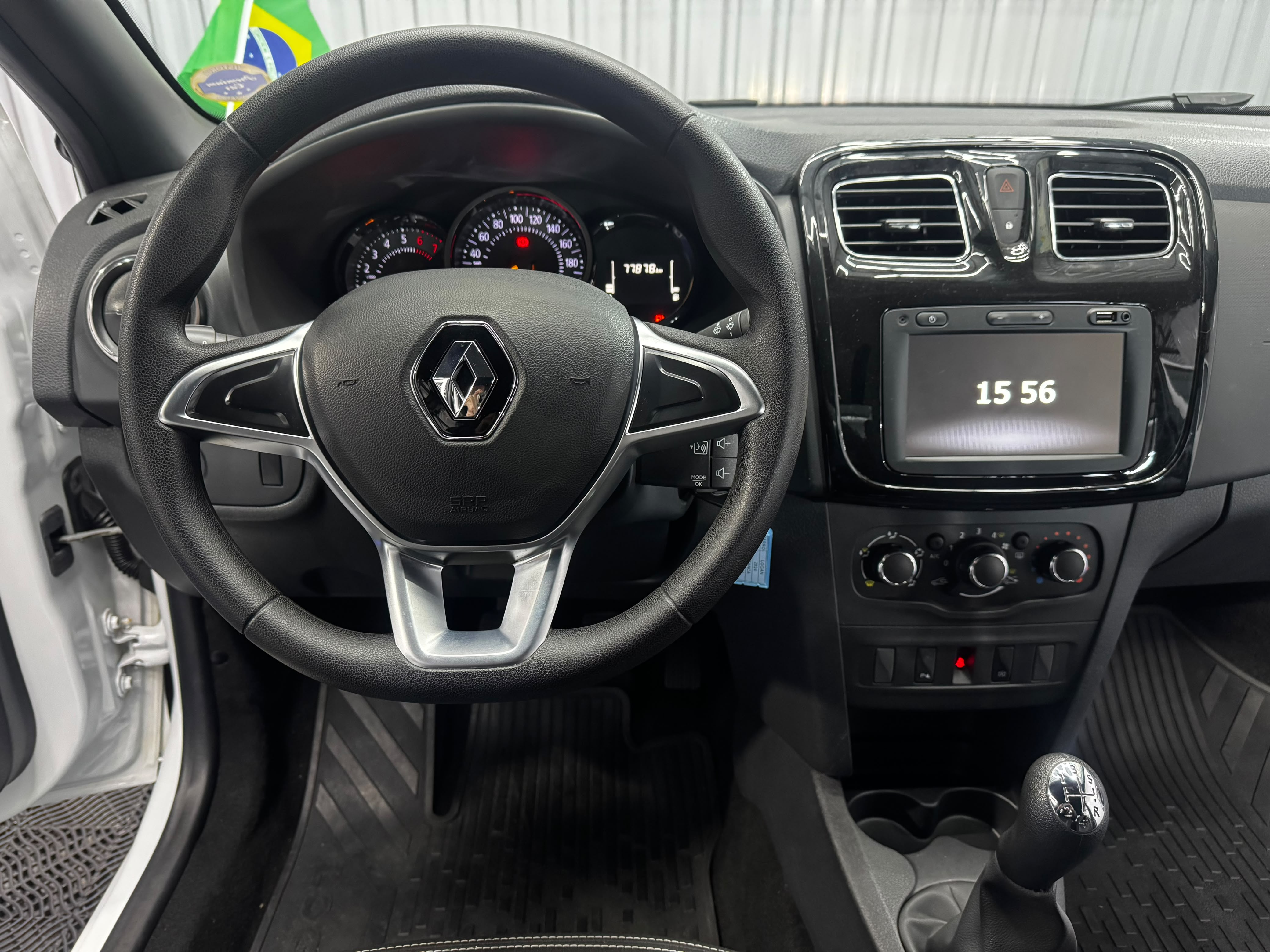 Renault Logan Zen Flex 1.0 12V 4P Mec. - foto 8