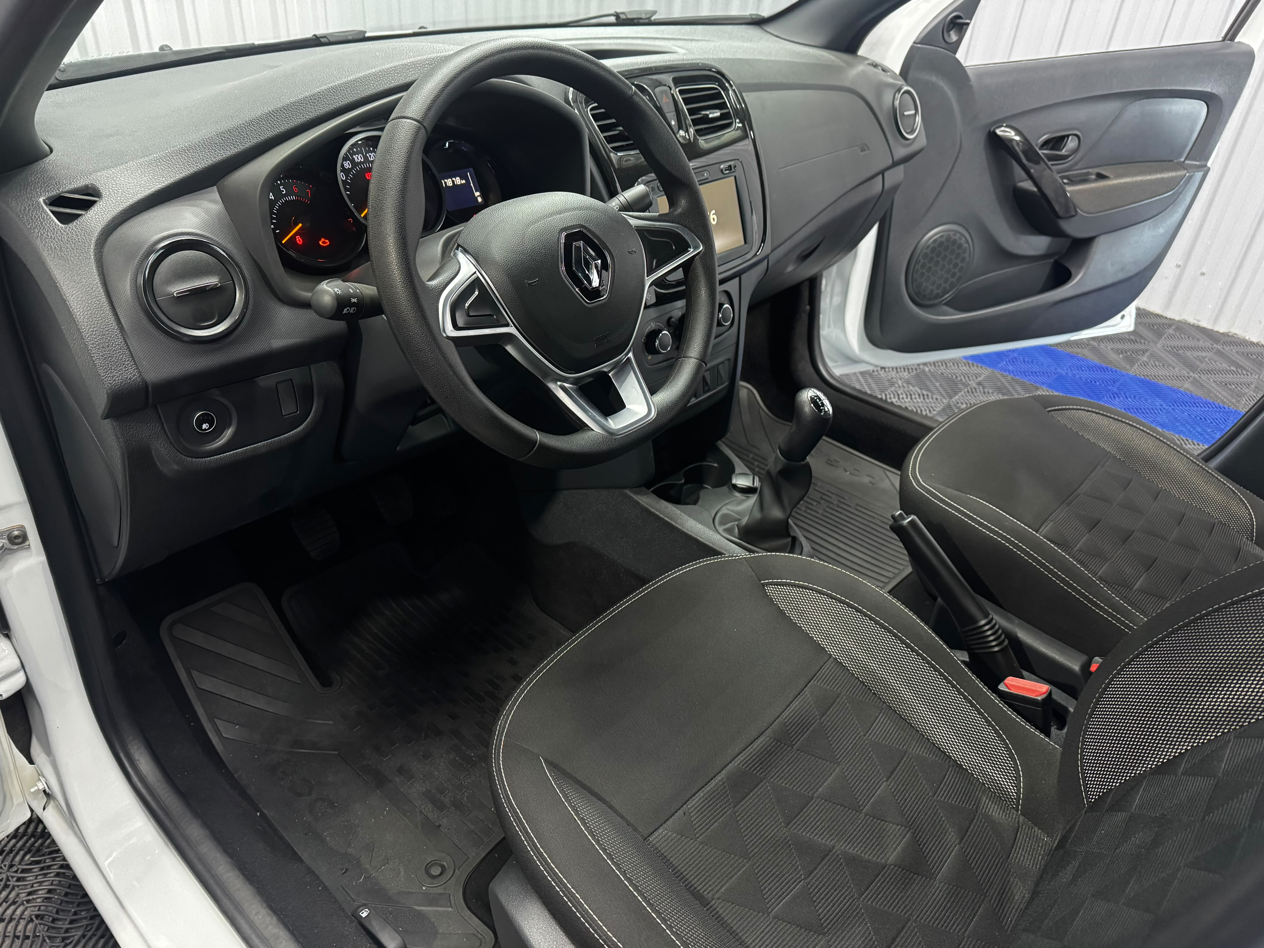 Renault Logan Zen Flex 1.0 12V 4P Mec. - foto 9