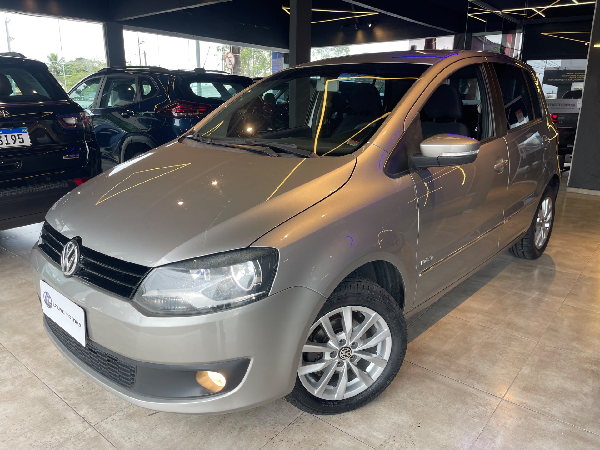 Volkswagen Fox 1.6 Mi Total Flex 8V 5P - foto 3
