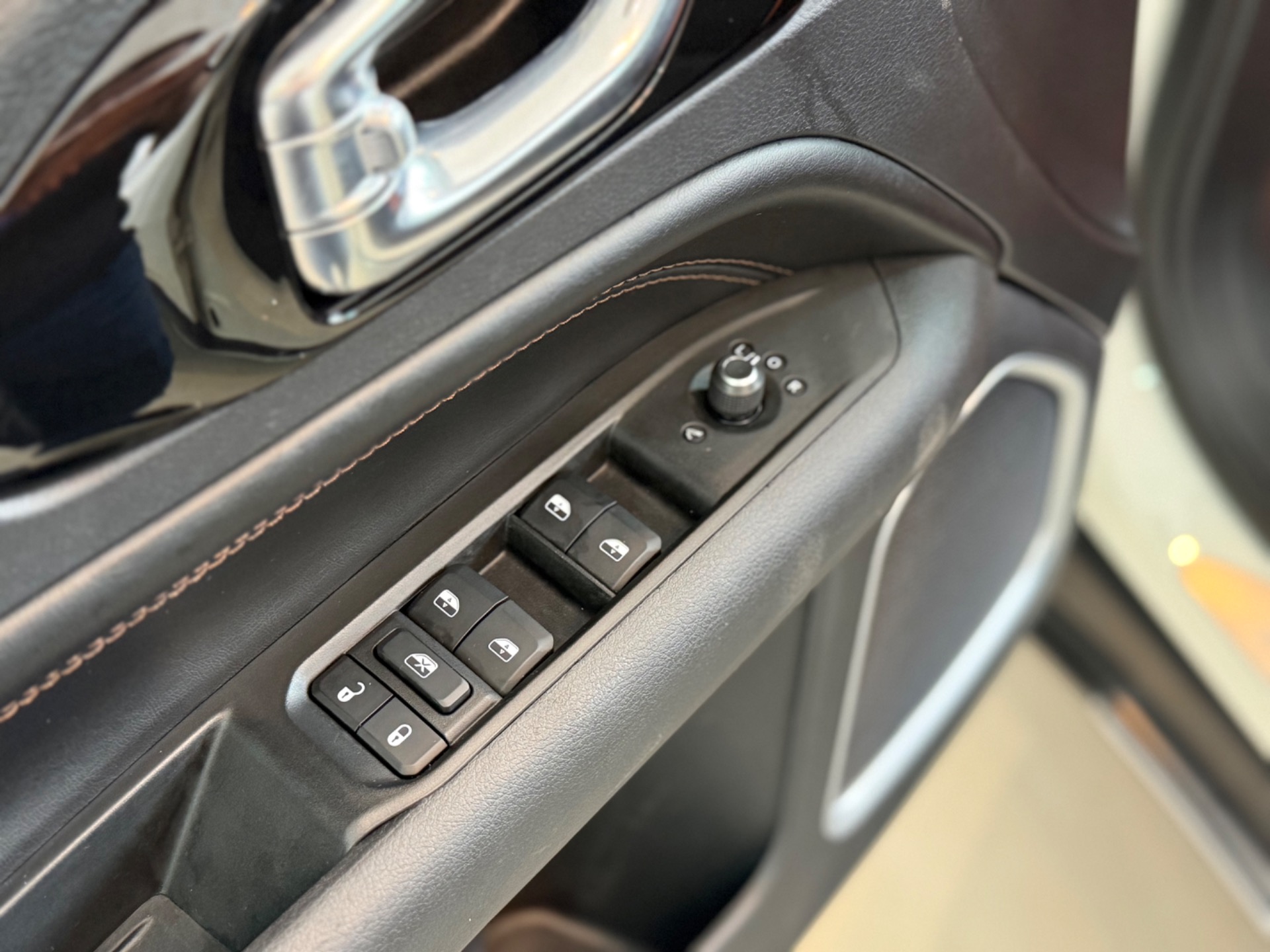 Jeep Commander Limited T270 1.3 Tb Flex Aut. - foto 18